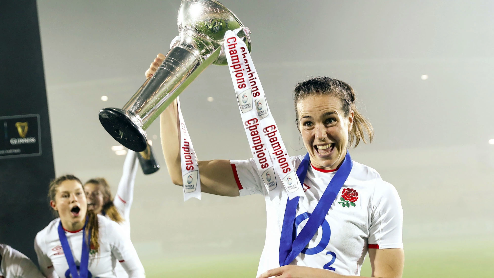 Emily Scarratt celebrates with the Six Nations trophy as England are champions 1/11/2020