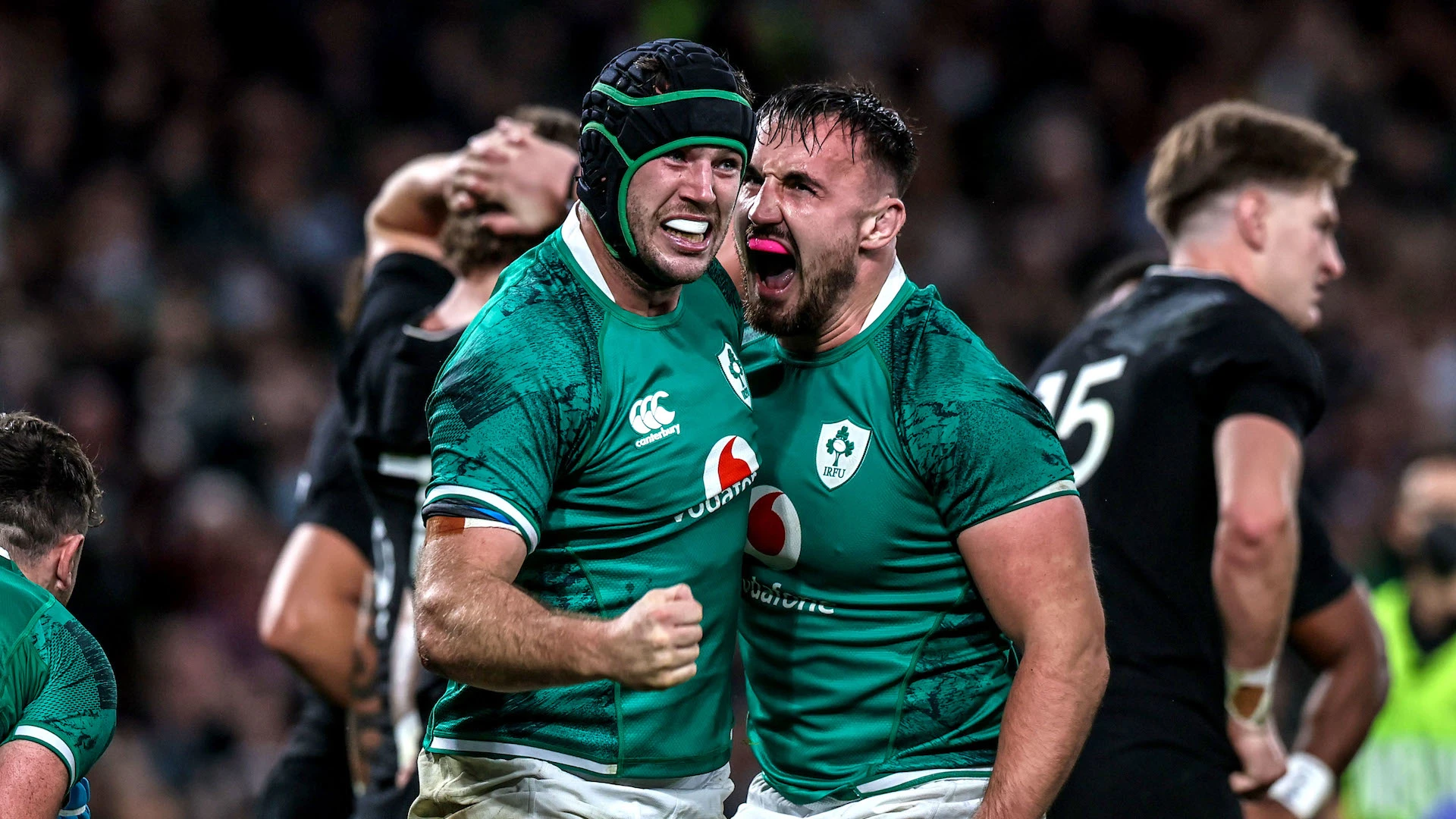 Caelan Doris celebrates after scoring a try with Ronan Kelleher 13/11/2021