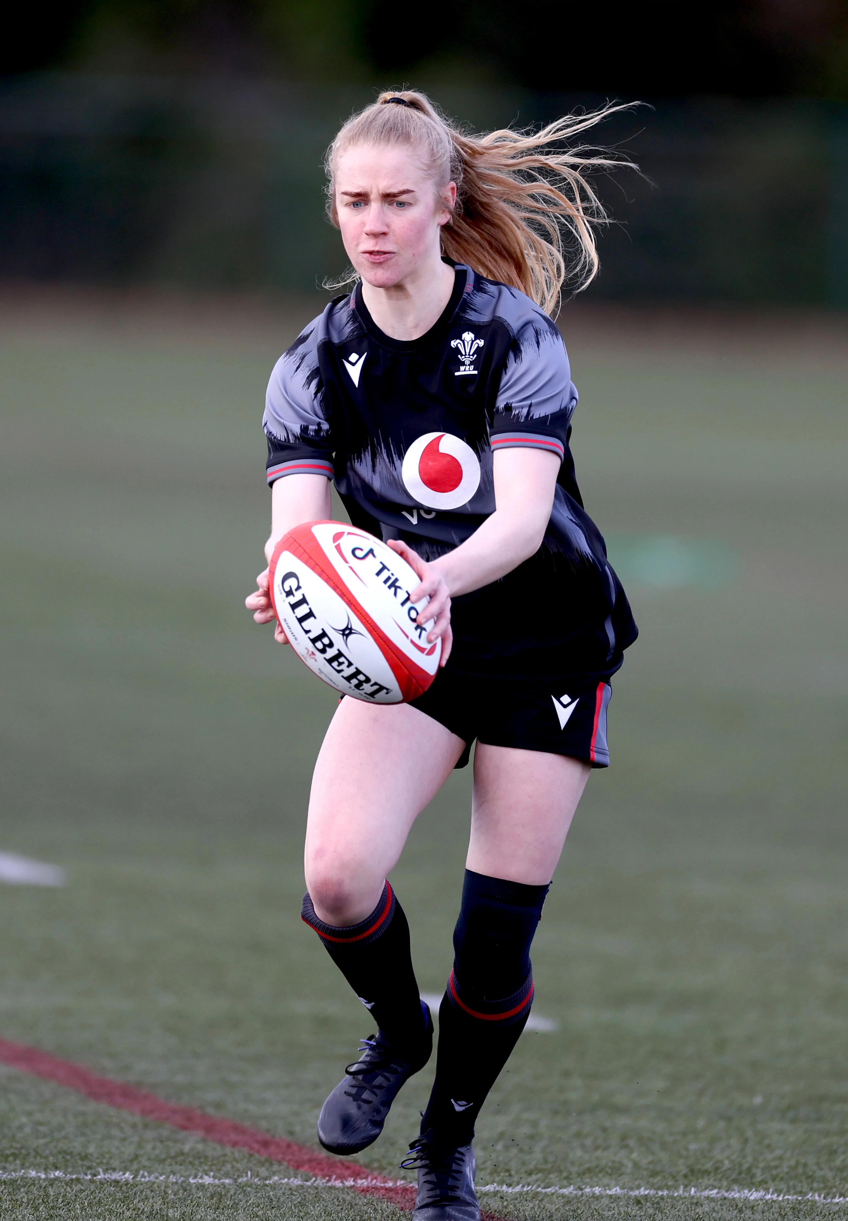 Georgia Evans - Wales - Guinness Women's Six Nations