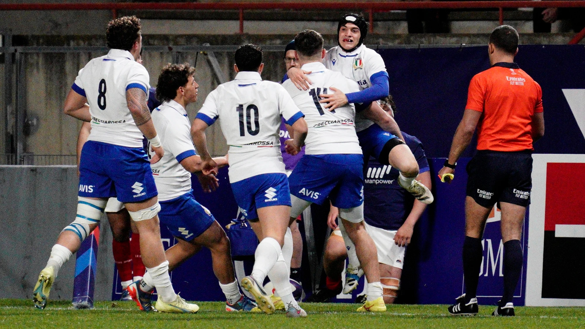 Image: Italy celebrate vs France