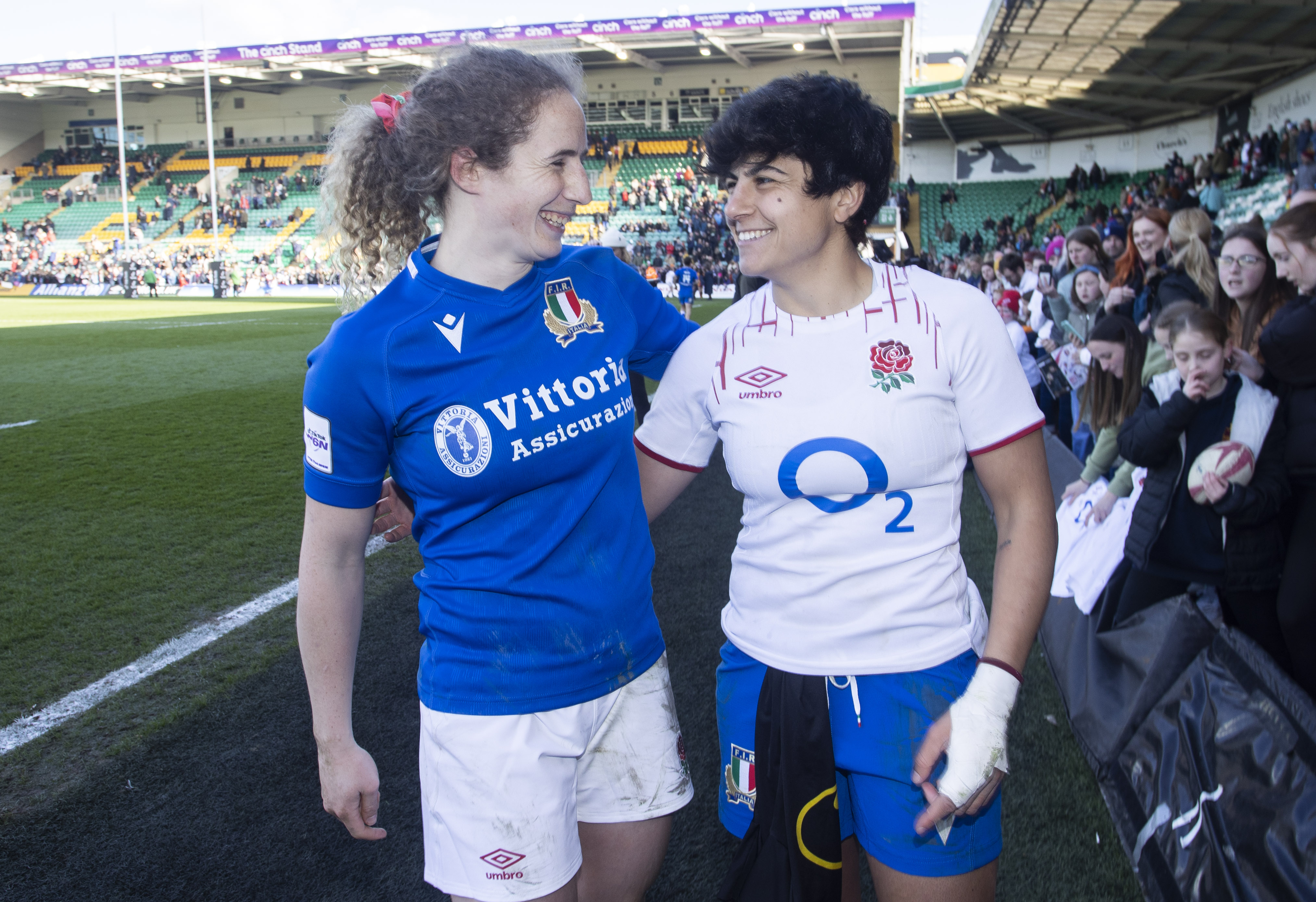 RIGONI KEEPING GOOD COMPANY WITH SHARKS Guinness Women s Six Nations