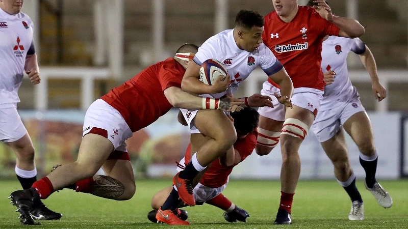 Gabriel Oghre tackled by Sam Wainwright and Will Griffiths 9/2/2018