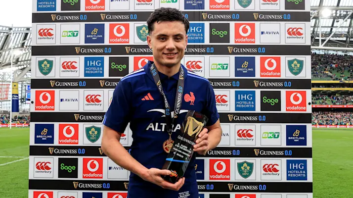 Louis Bielle-Biarrey with POTM award v Ire - M6N 2025