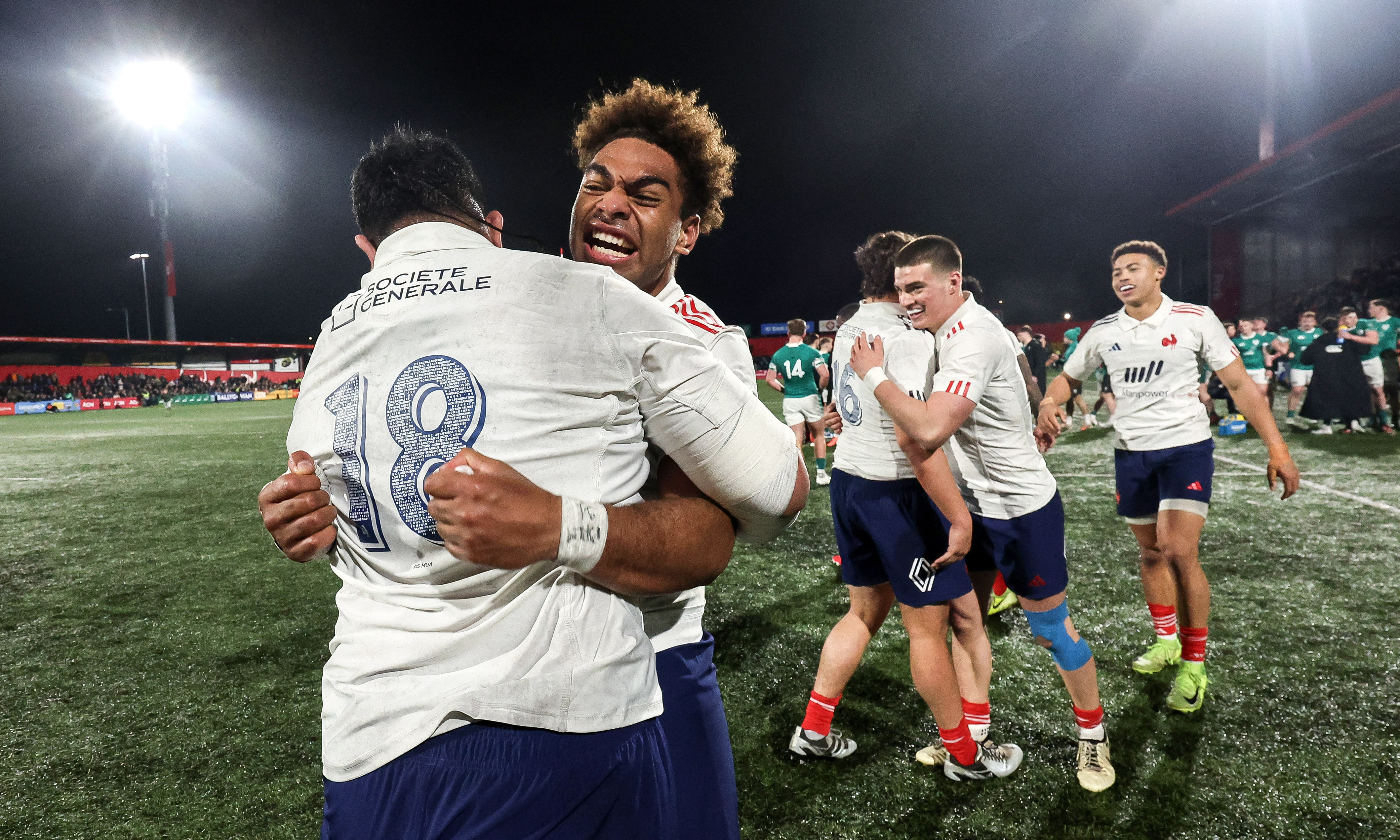 France U20 cheering v IRE
