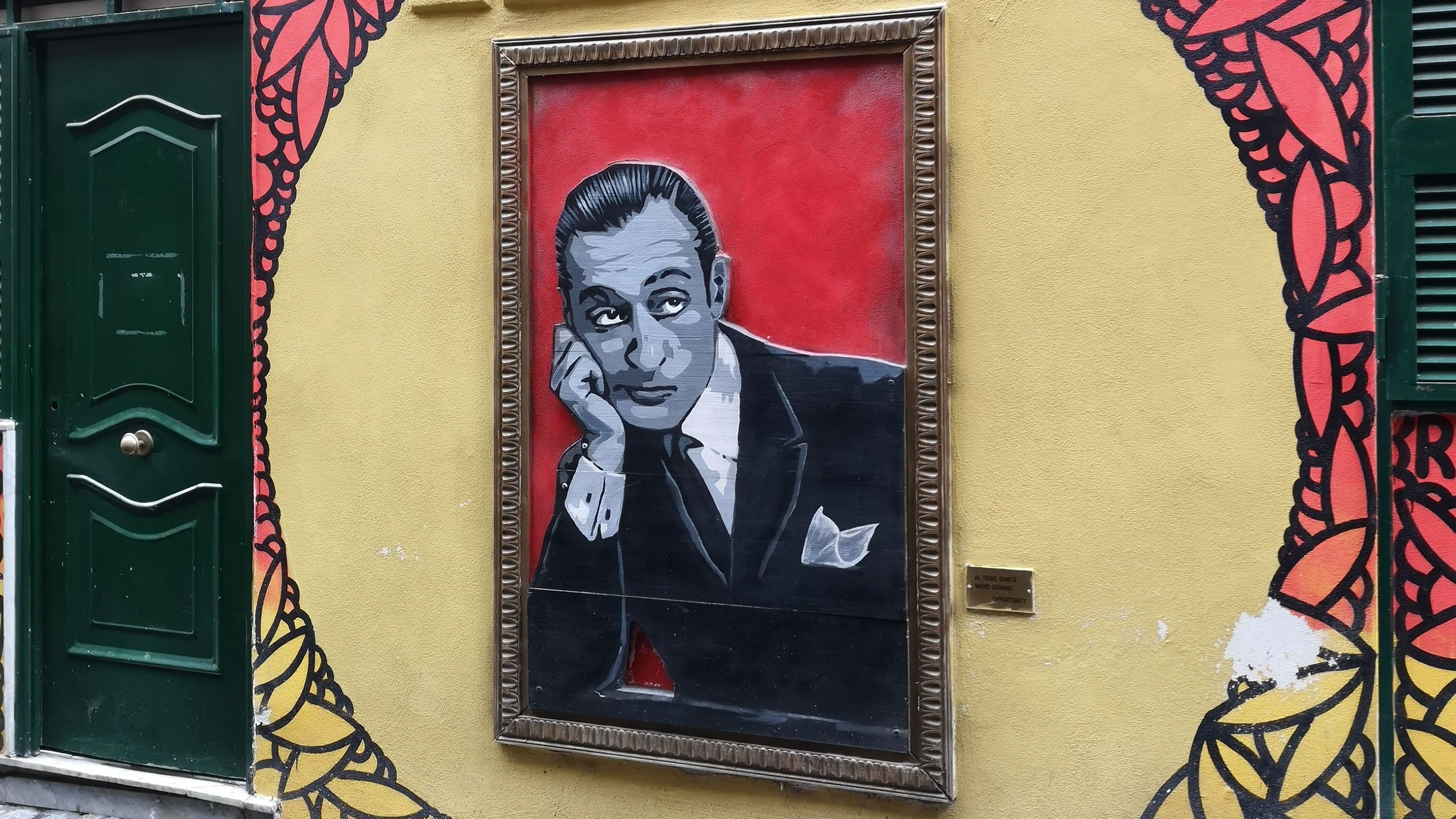 Street art in Naples 0