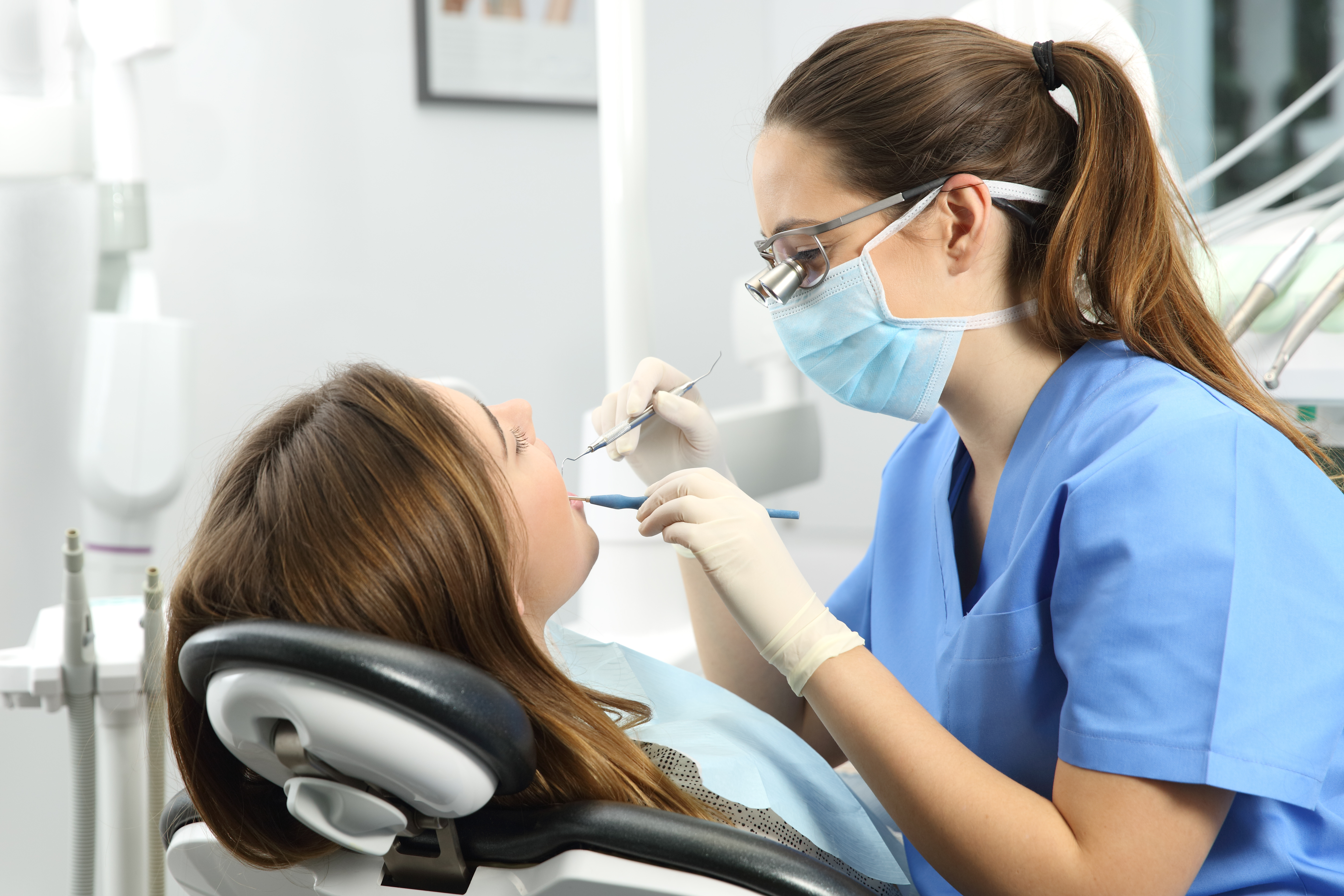 Plombage dent : le soin dentaire par excellence ? - Santé mentale
