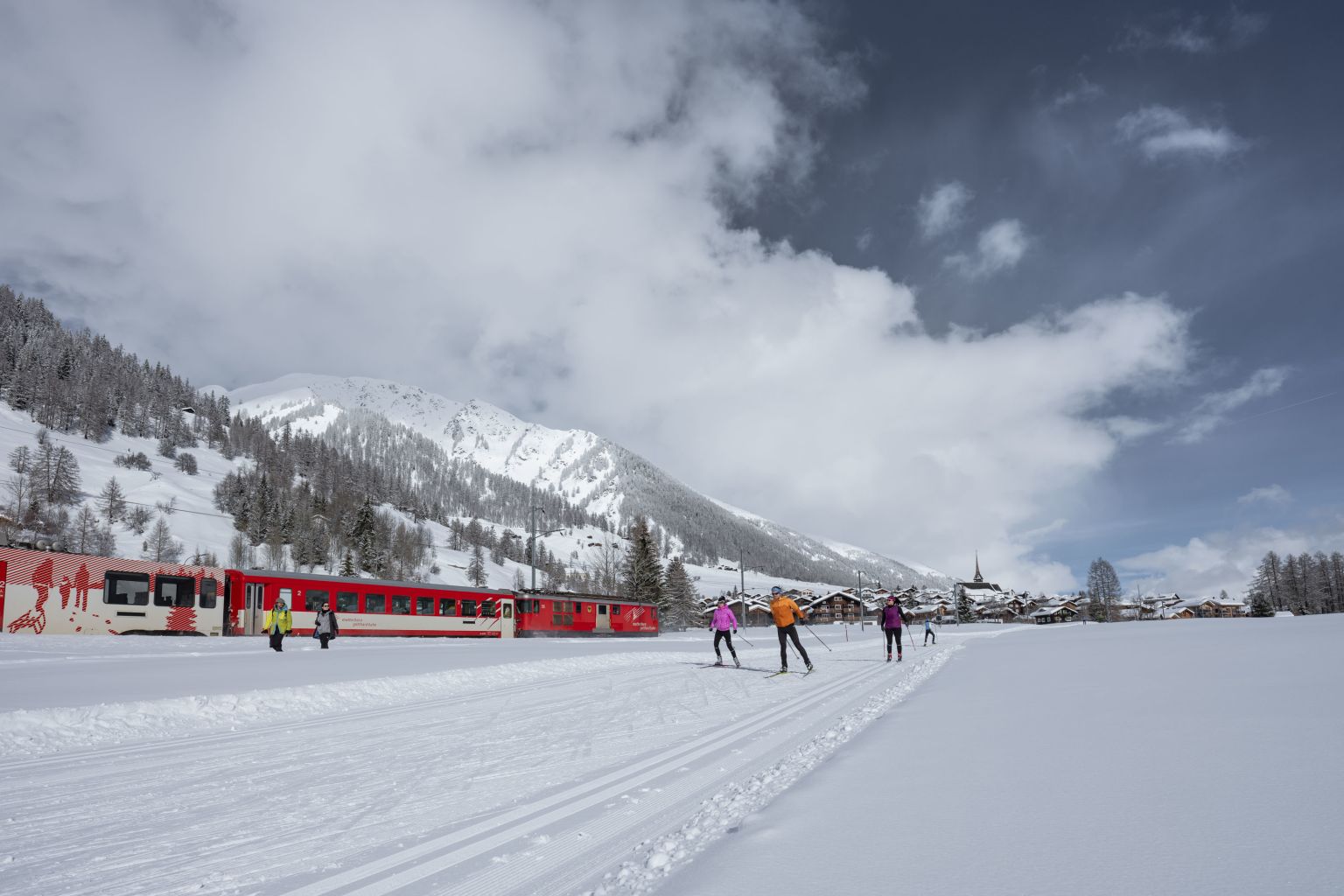 Le glacier d'Aletsch rencontre les pistes de ski de fond de Conches