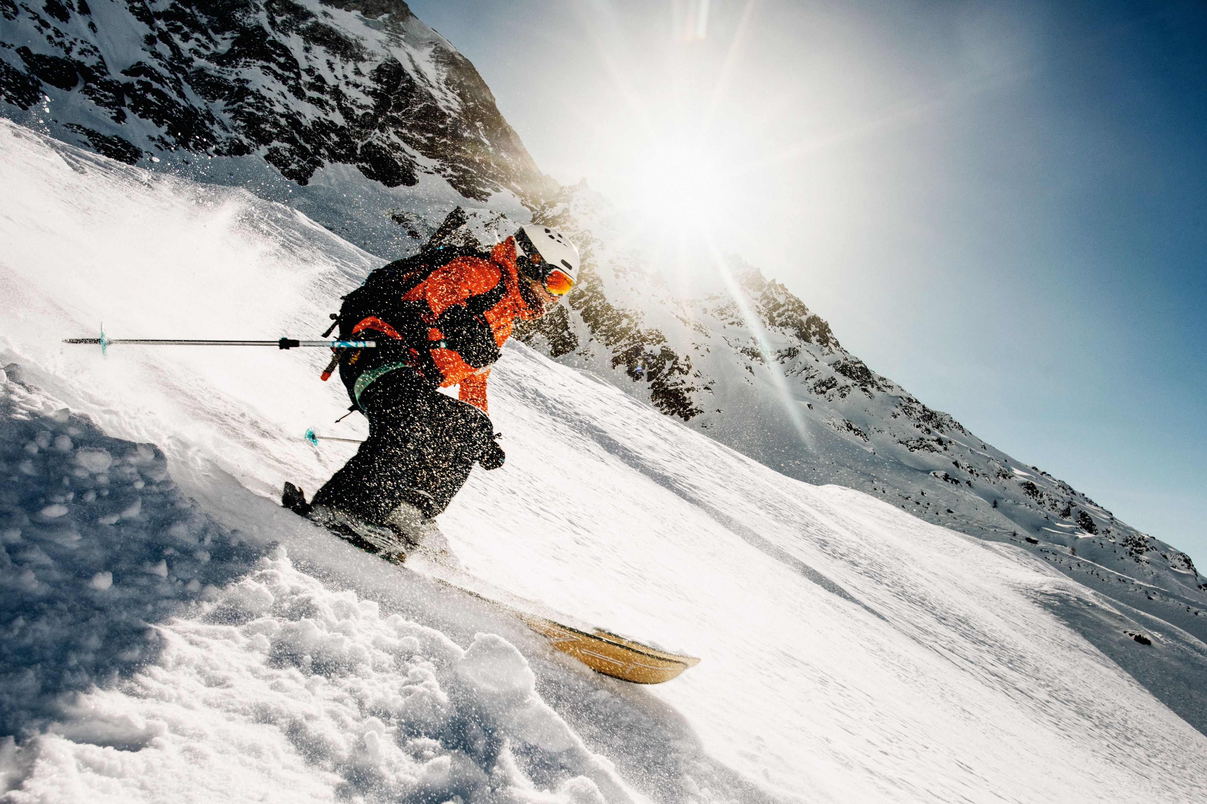 Stefanie Schelling has a blast in the Lötschental powder snow