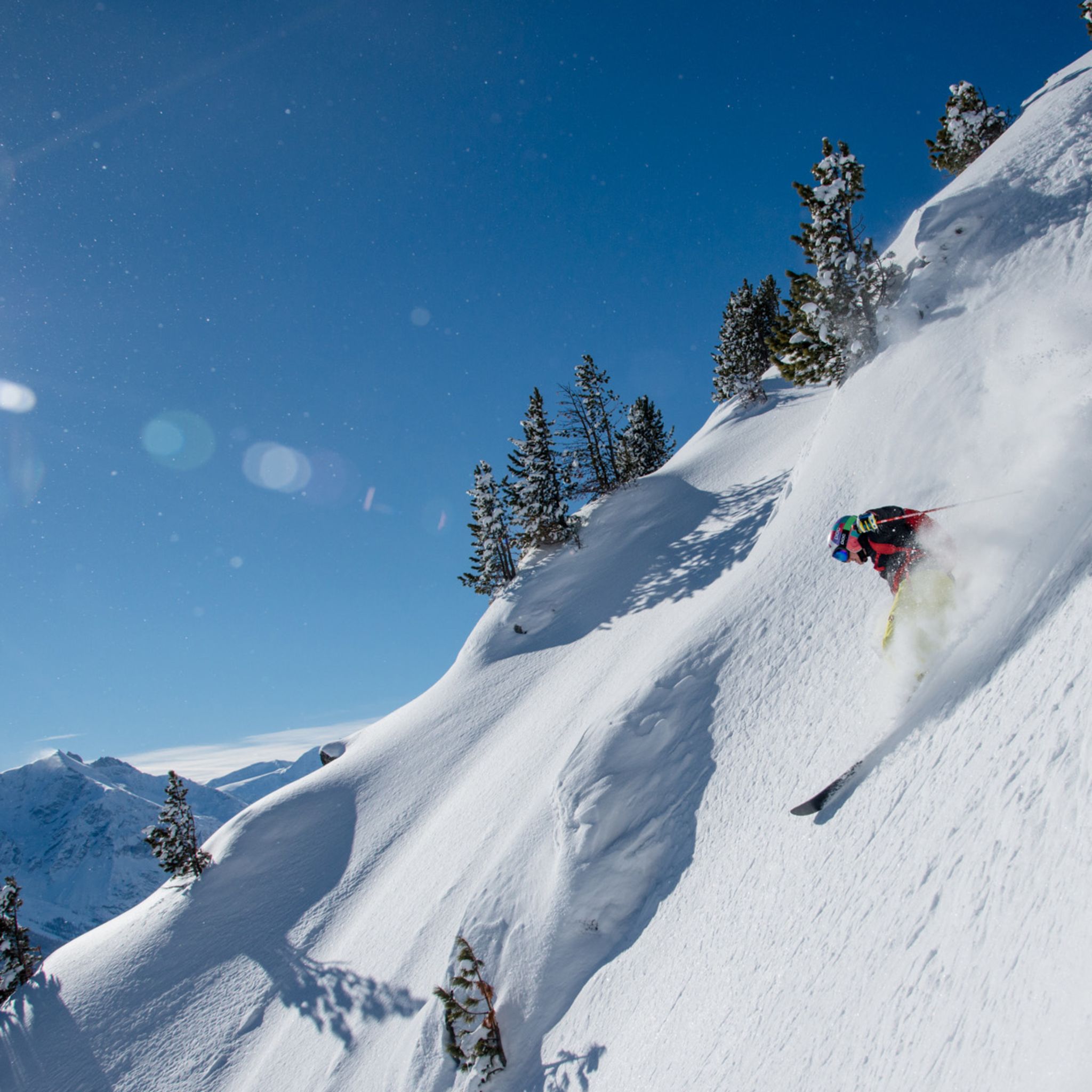Amélie freeriding Telemark-style in the Thyon region. "I can't imagine anything more beautiful," the champion racer says