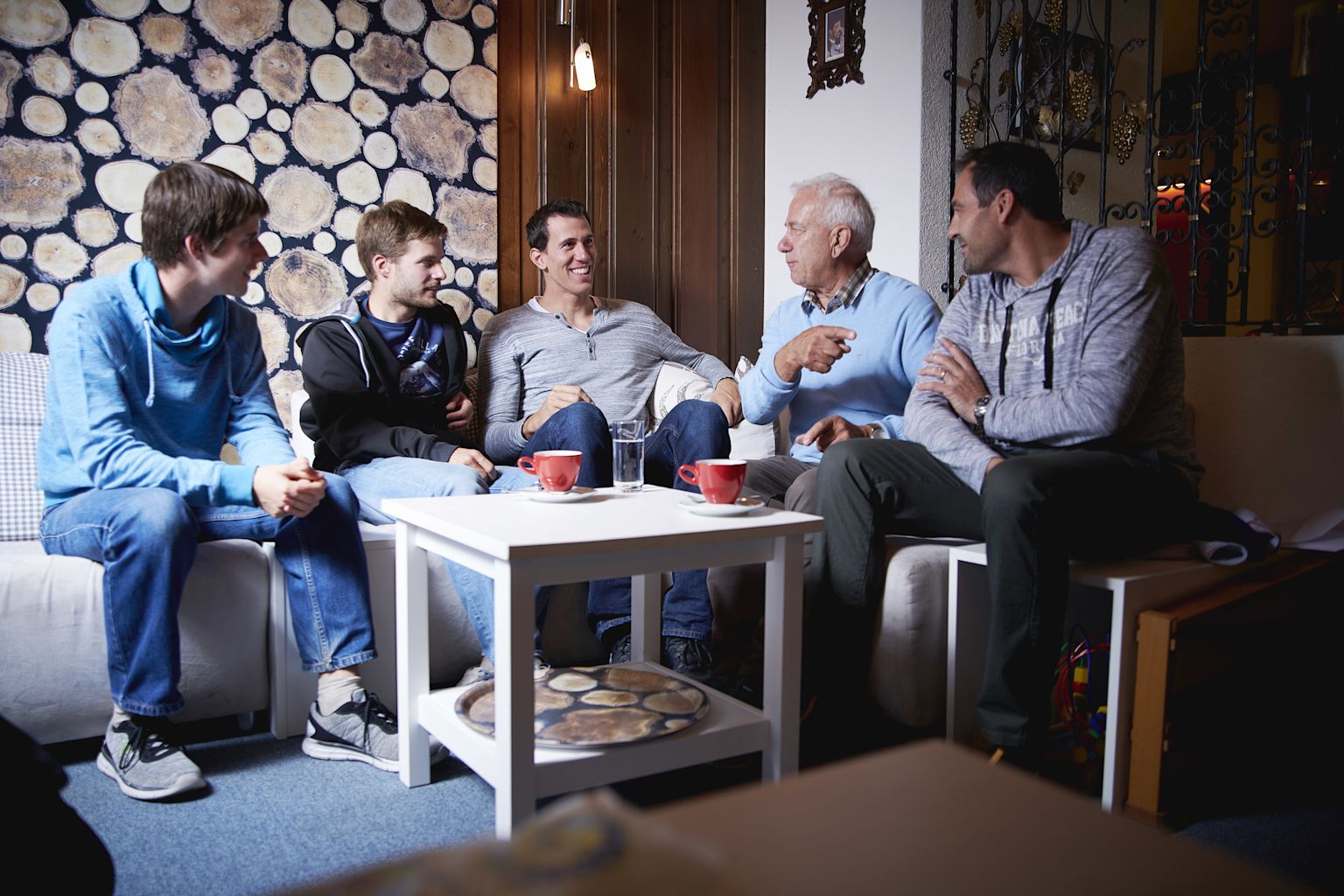 Ramon Zenhäusern à l'hôtel Garni Jägerhof avec sa famille