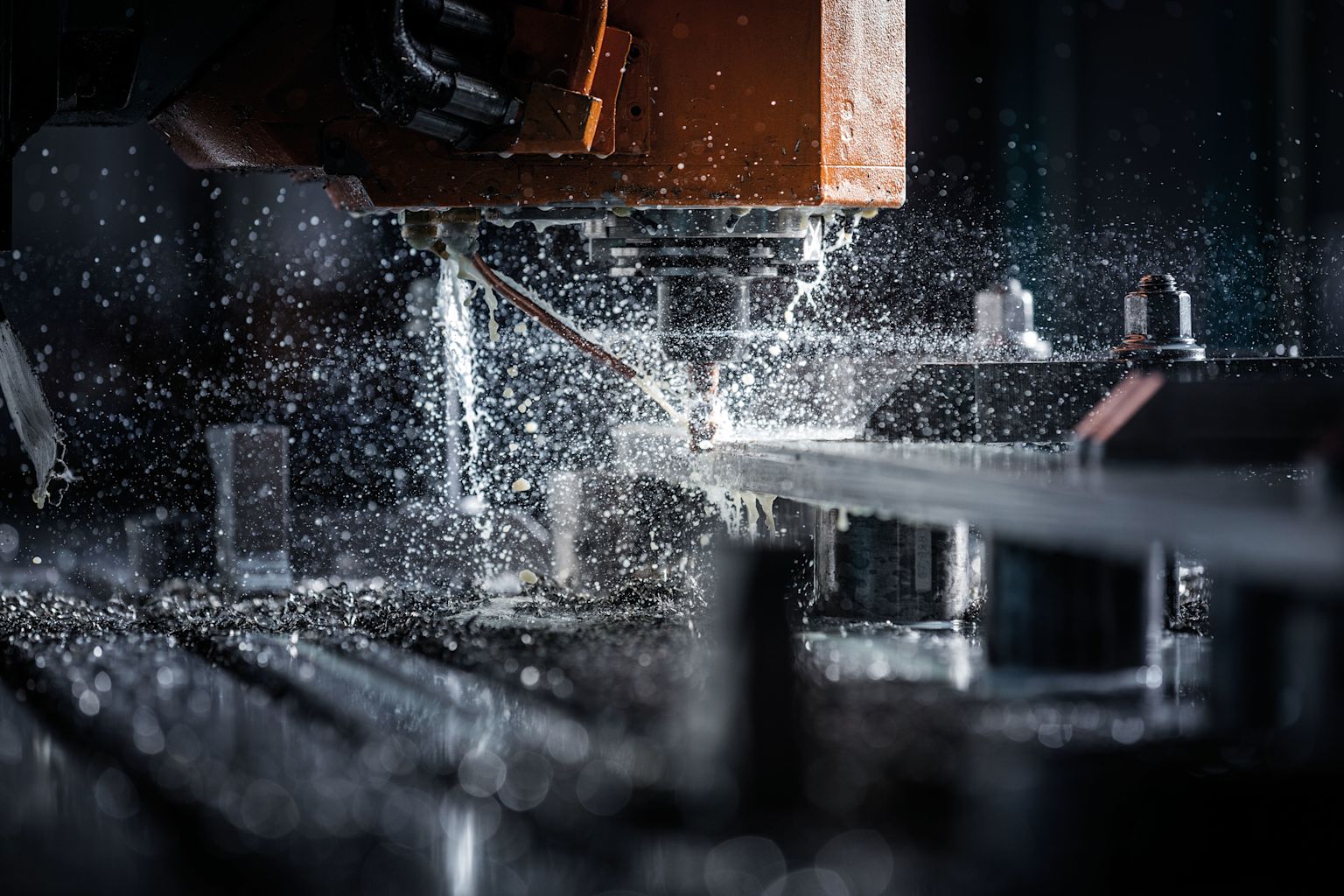 Produktion mechanischer Bauteile der Firma Reco Mécanique in Sierre, Wallis