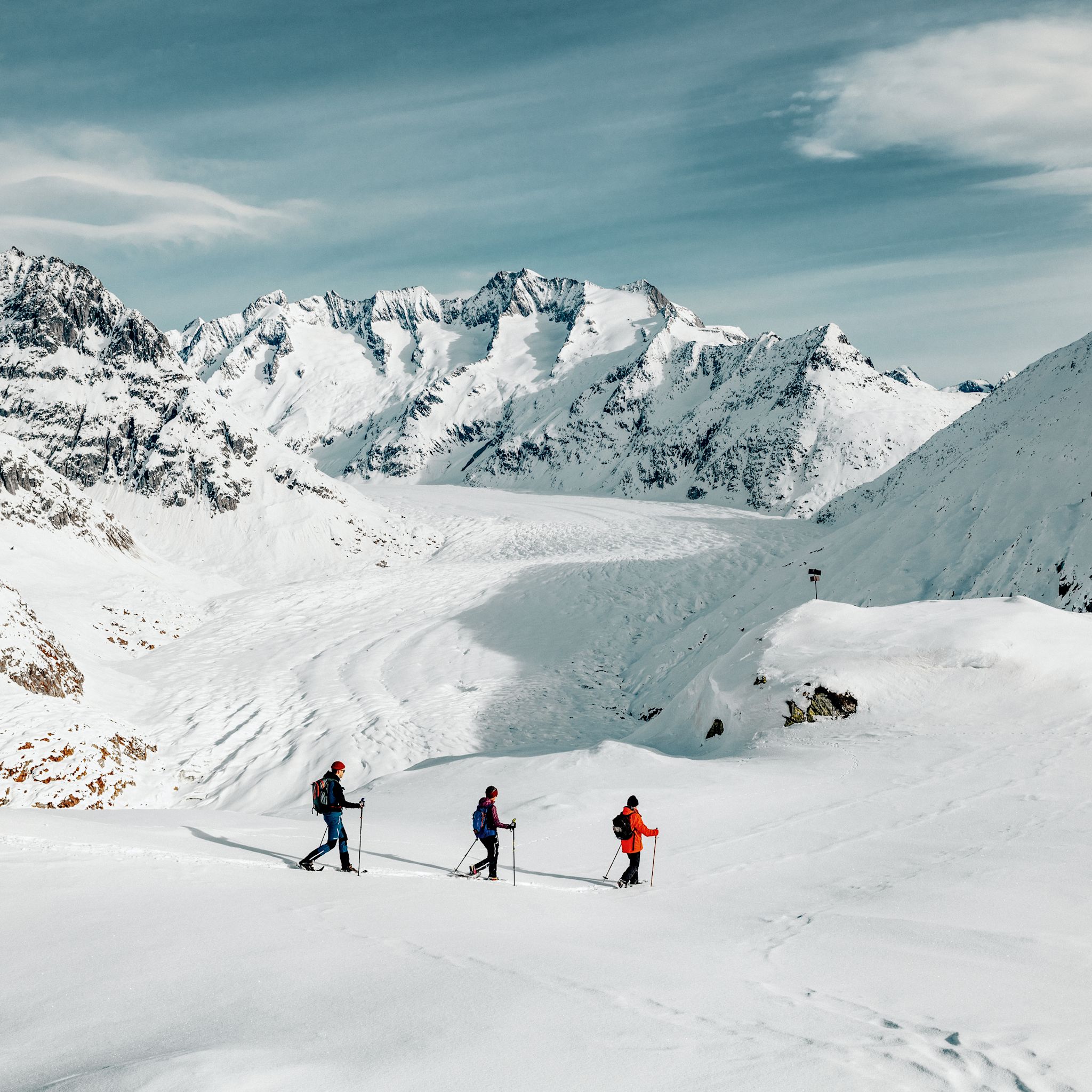 Randonnée en raquettes à neige dans l'arène d'Aletsch, Valais, Suisse