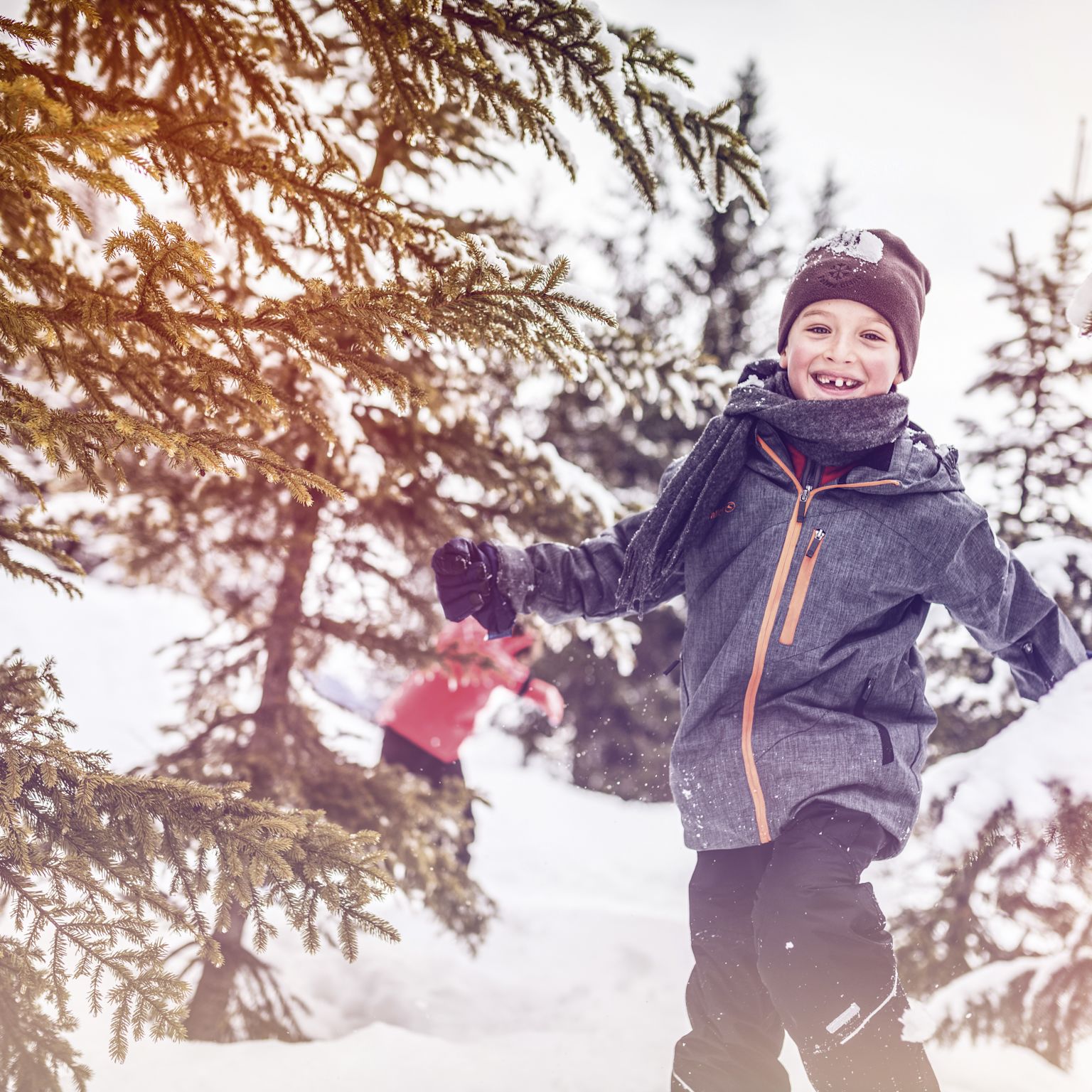 Enfant dans la neige, Valais