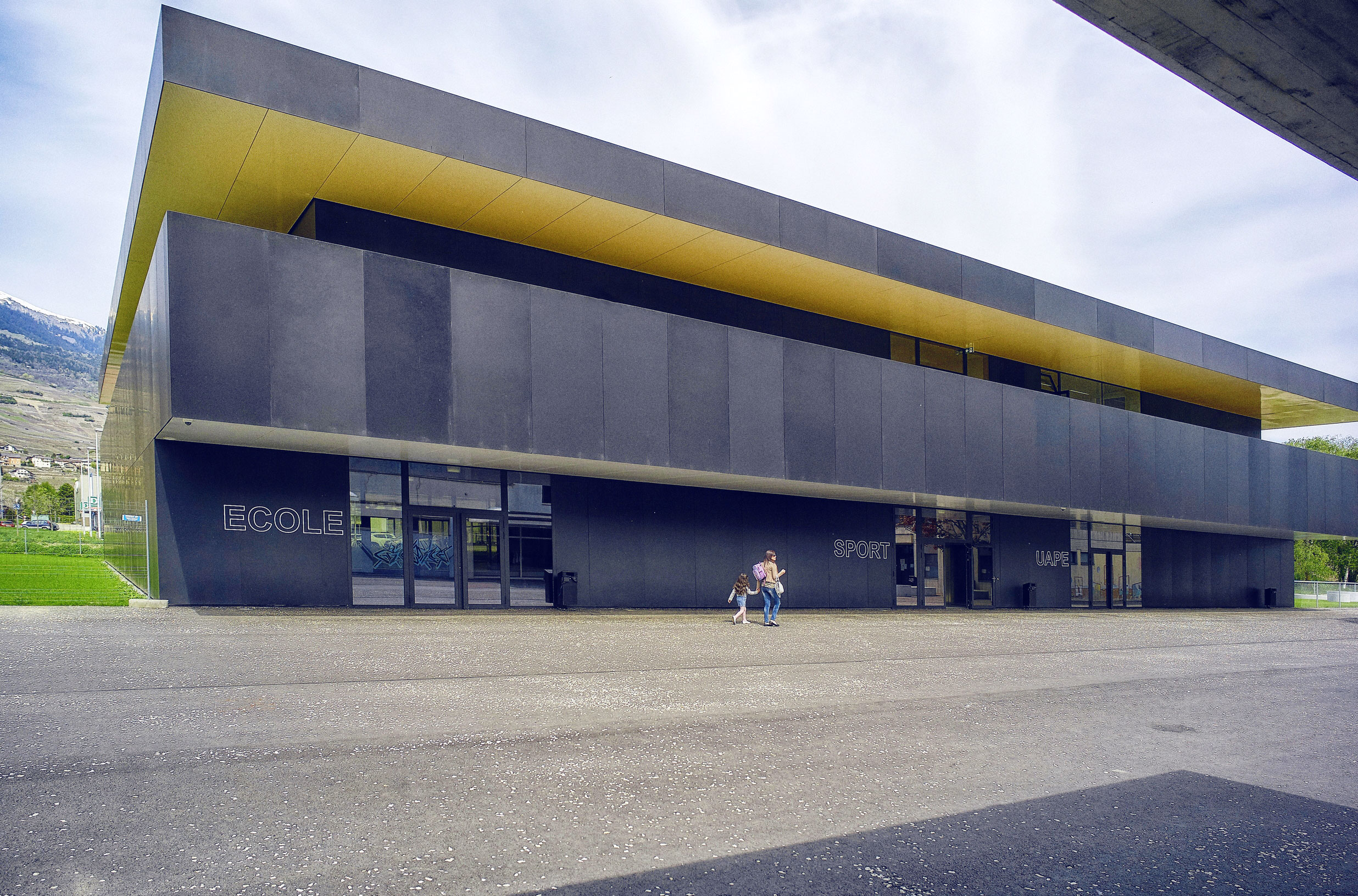 Schule in Conthey, Architektur