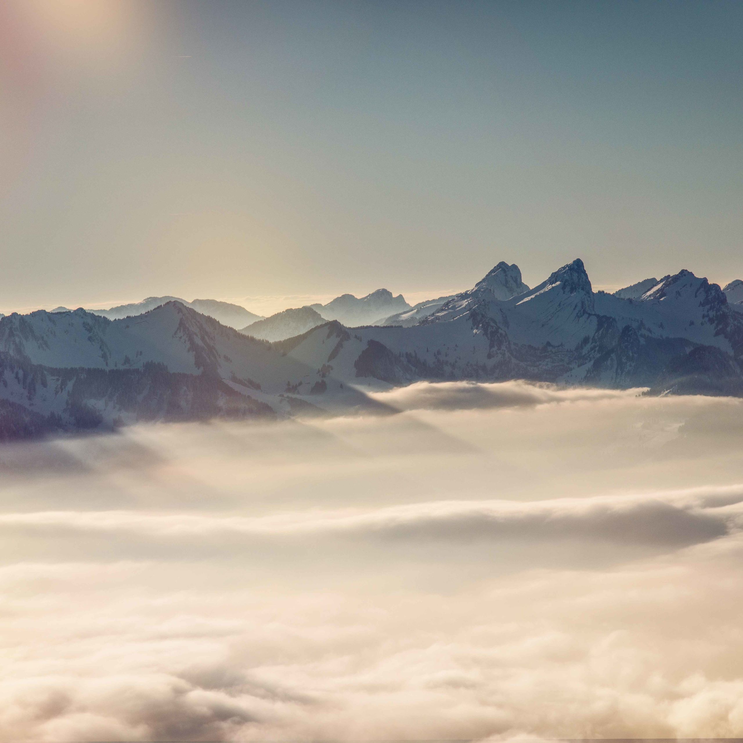 Paysage hivernal en Valais, montagnes et mer de brouillard, Torgon, les Cornettes de Bise, Valais, Suisse