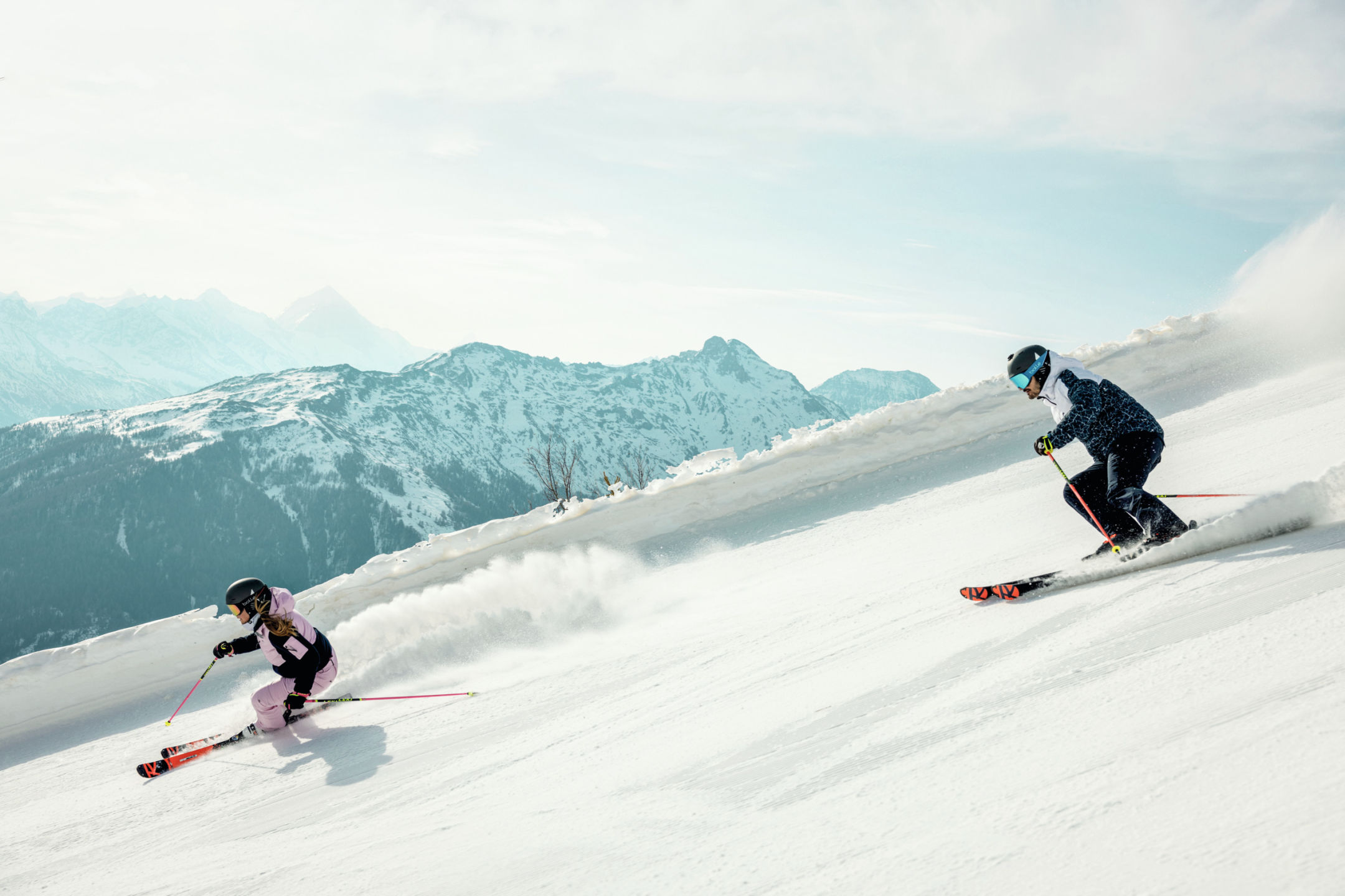 Mélanie and Loïc Meillard ski on the slopes of Thyon.