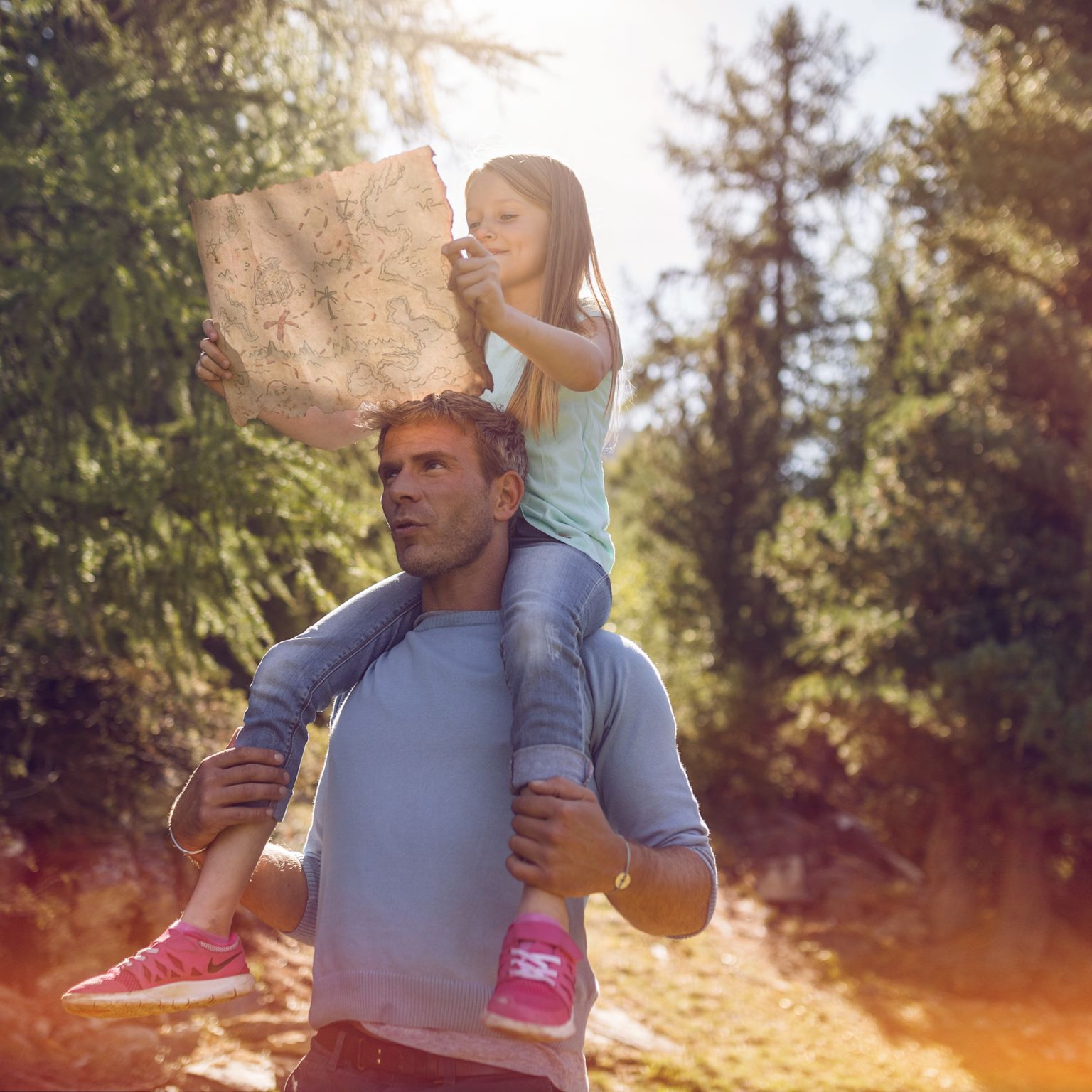 Chasse au trésor en famille, vacances avec les enfants, destination de famille, Family Destination, Grächen, Valais, Suisse