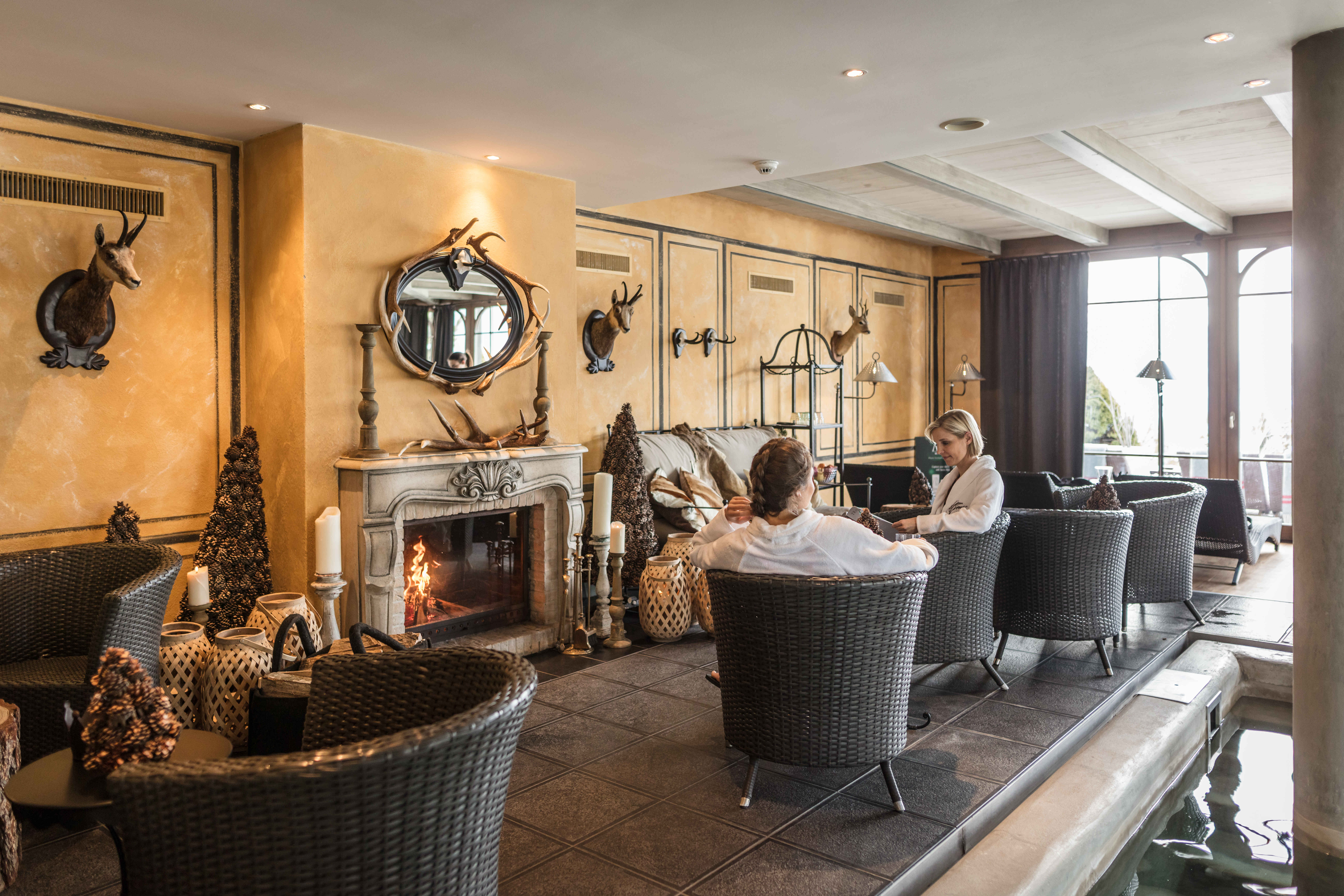 Salon de l'hôtel Wellness Bella Tola, Valais, Suisse