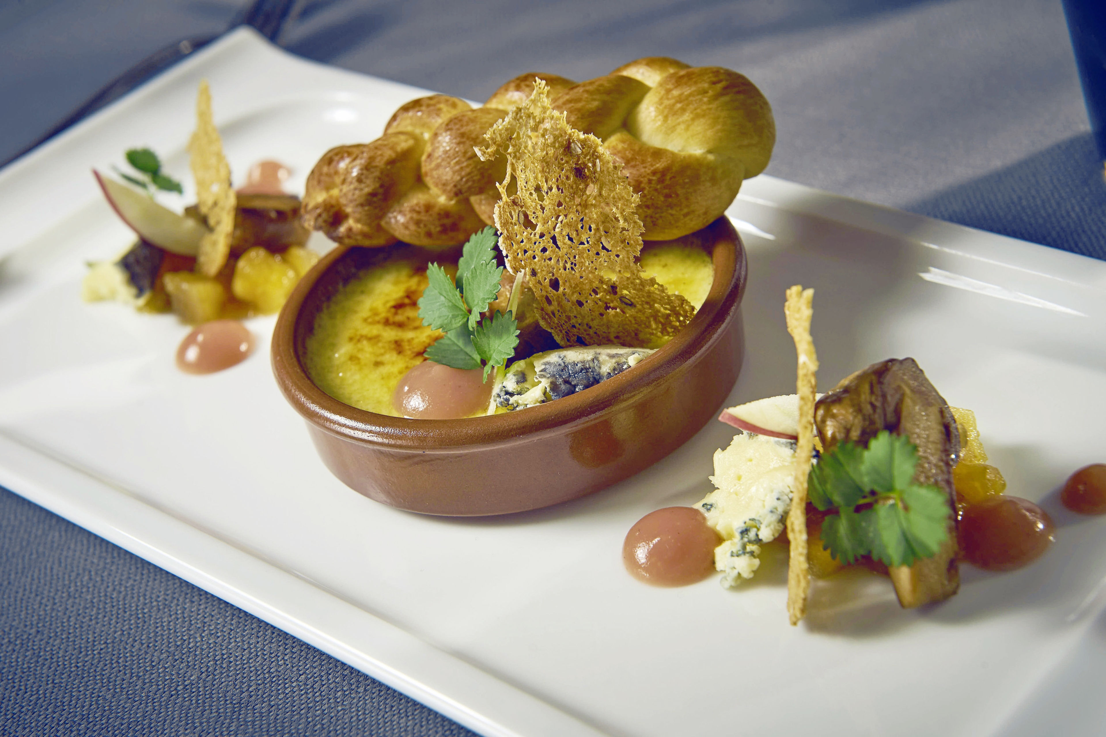 Dessert, Crème brûlée, Spezialitäten, Binntal, ValaisWallis