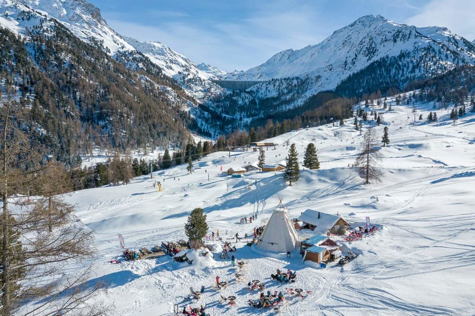 Tipi Siviez, village, pistes, Valais, Suisse