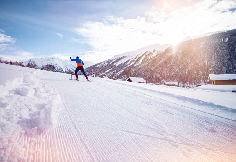 Ski de fond à la vallée de Conches, la plus grande région de ski de fond de Suisse, hiver en Valais