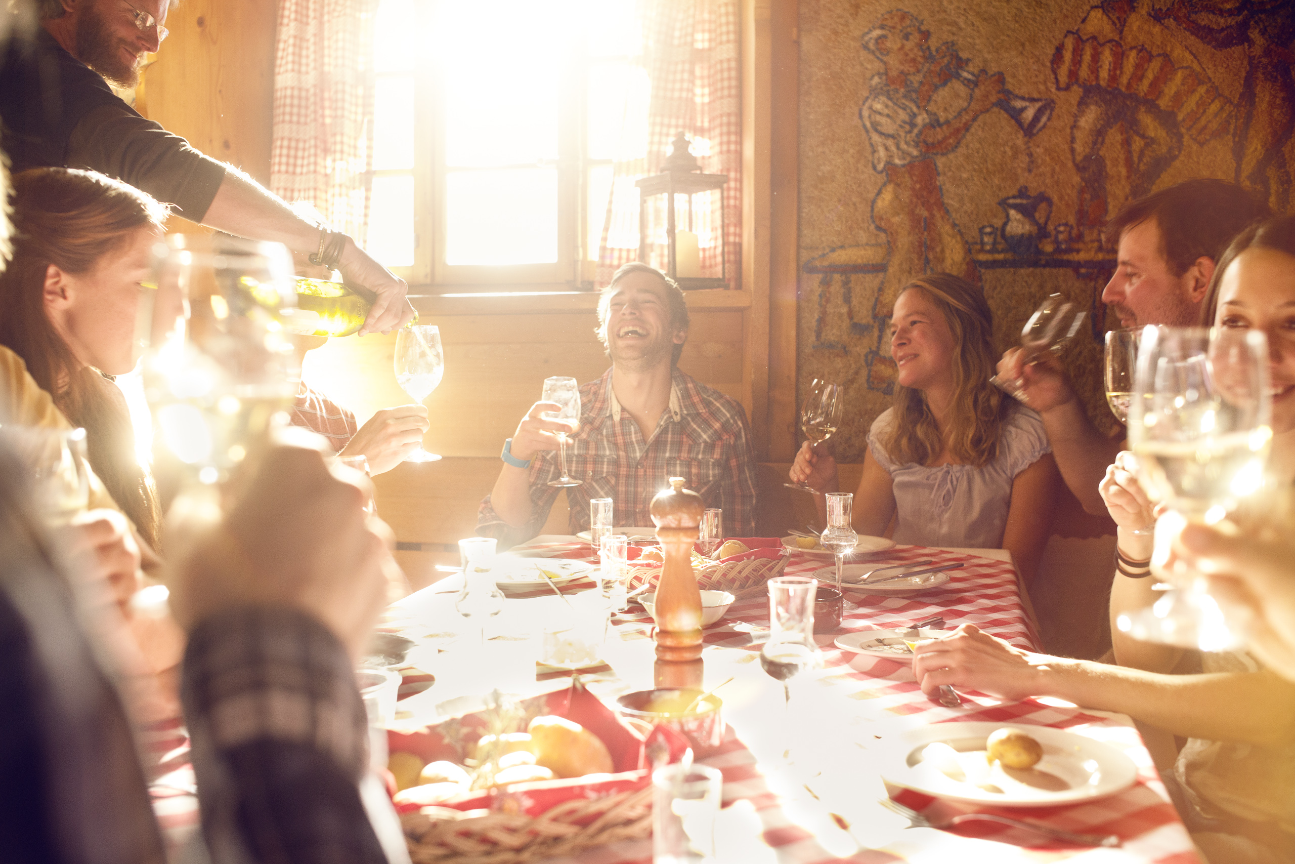 Le Valais représente un véritable paradis pour gastronomes et fin gourmets. Un simple coup d’œil dans les guides gastronomiques renommés suffit à en prendre conscience.