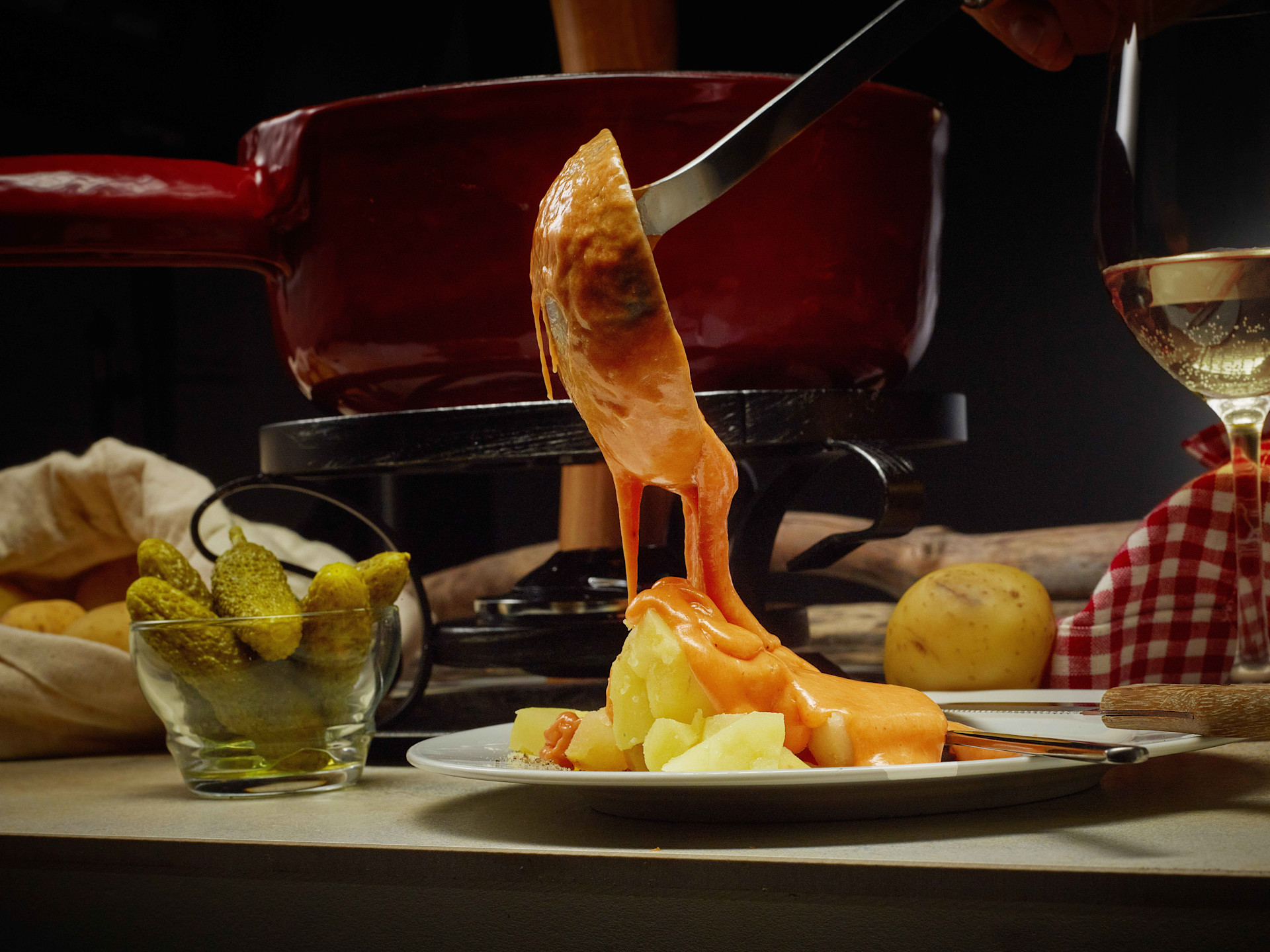 Valais cheese-and-tomato fondue recipe | Valais Switzerland