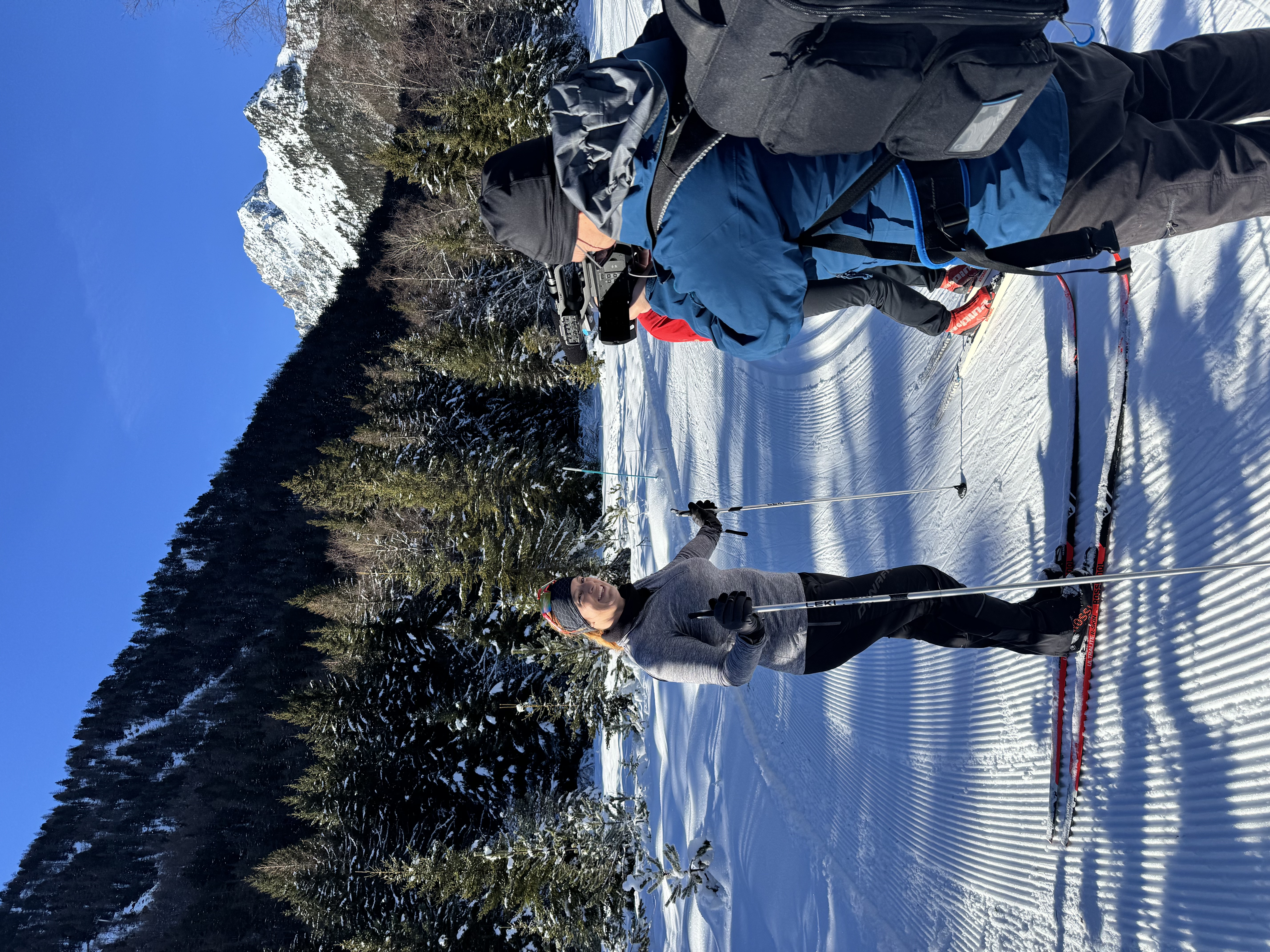 Departure with the cross-country skiing instructor