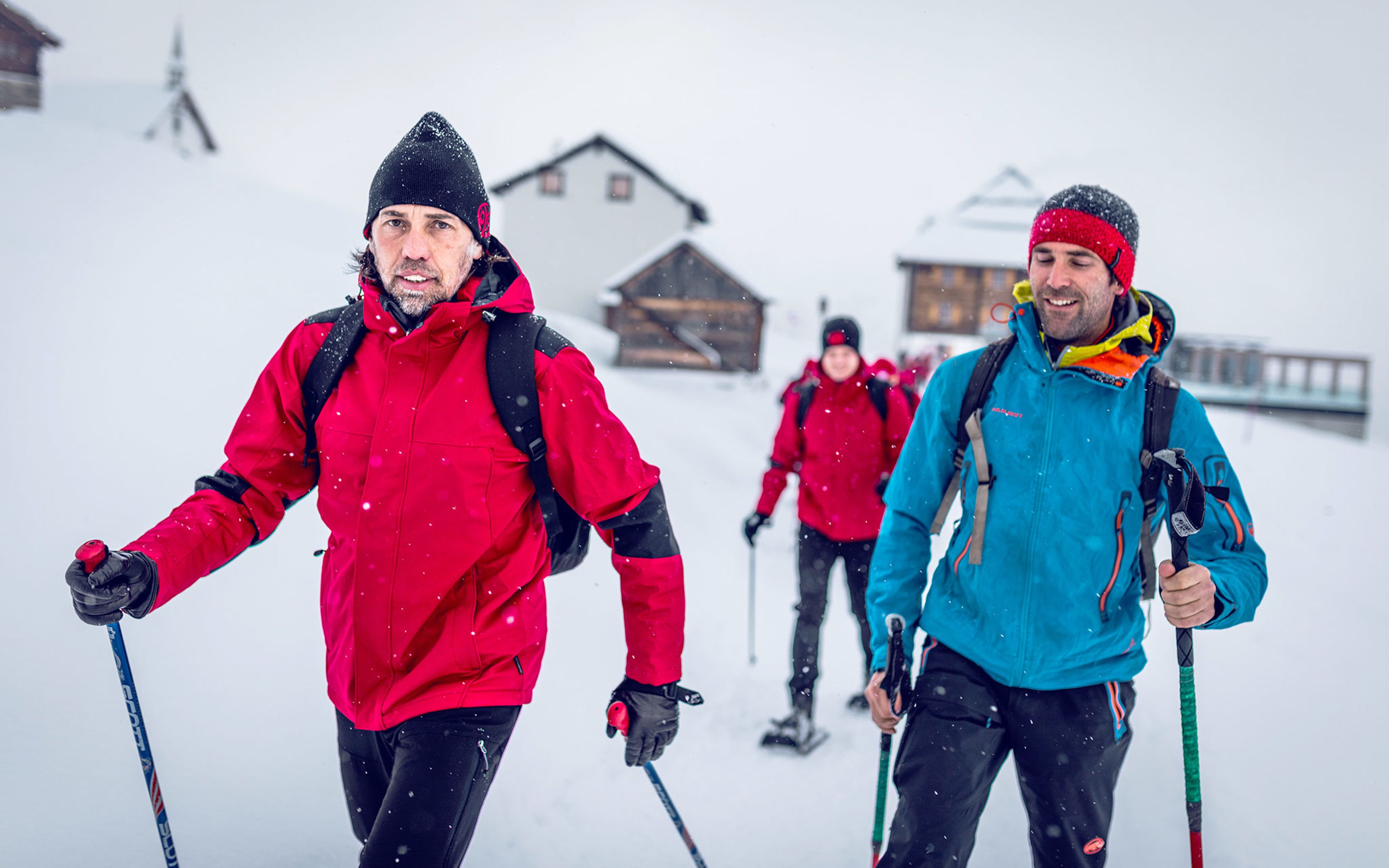 Snowshoeing, winter, Valais