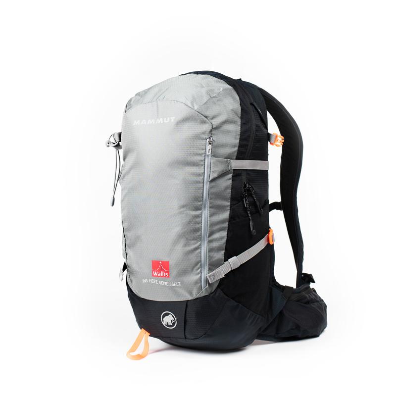 Hiking and trekking backpack Valais - Mammut Boutique. Valais, Switzerland