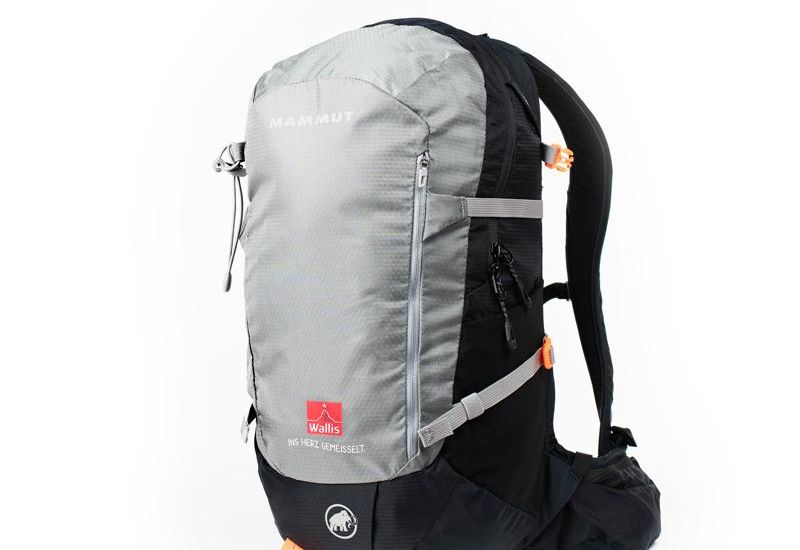 Hiking and trekking backpack Valais - Mammut Boutique. Valais, Switzerland