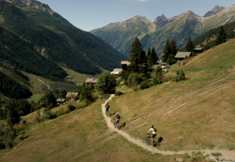 Routen des Valais Alpine Bike in Fully. Wallis, Schweiz.