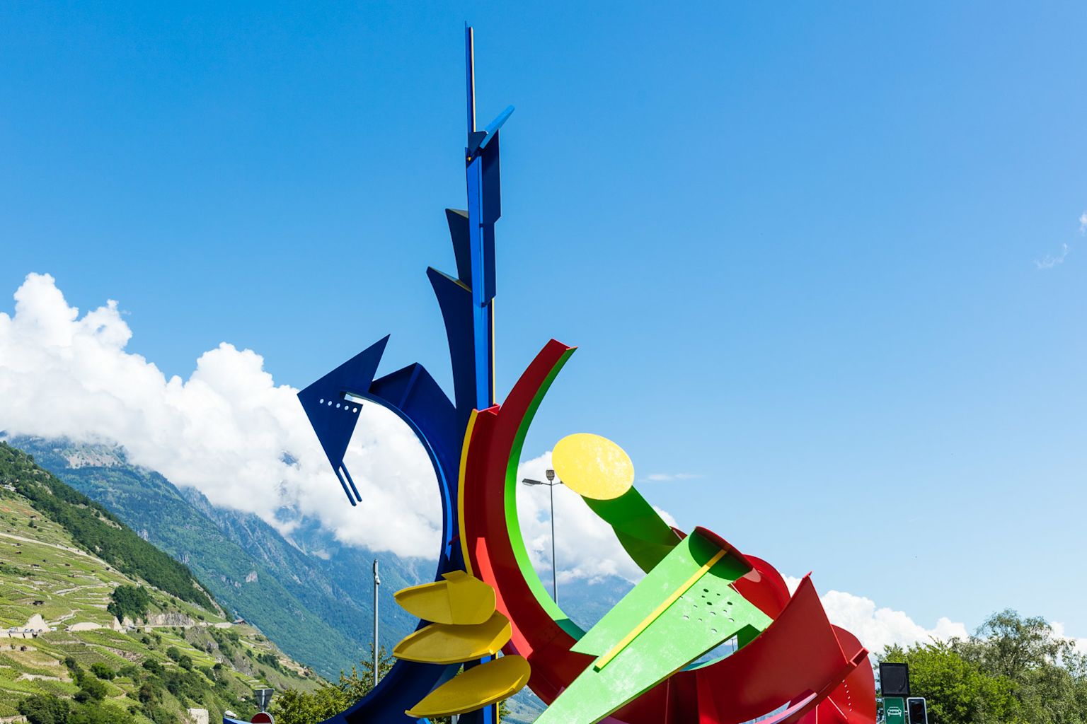 Entdecken Sie zu Fuss oder mit dem Auto die Skulpturen und Kunstwerke, die in der Stadt Martigny 17 Kreisel schmücken, Wallis, Schweiz