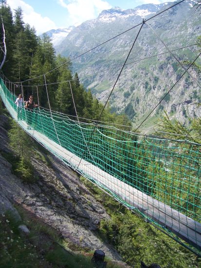 Hängebrücke Saas-Allmagell - Almagellerhorn, Erlebnisweg Saas-Almagell, Valais Wallis Schweiz
