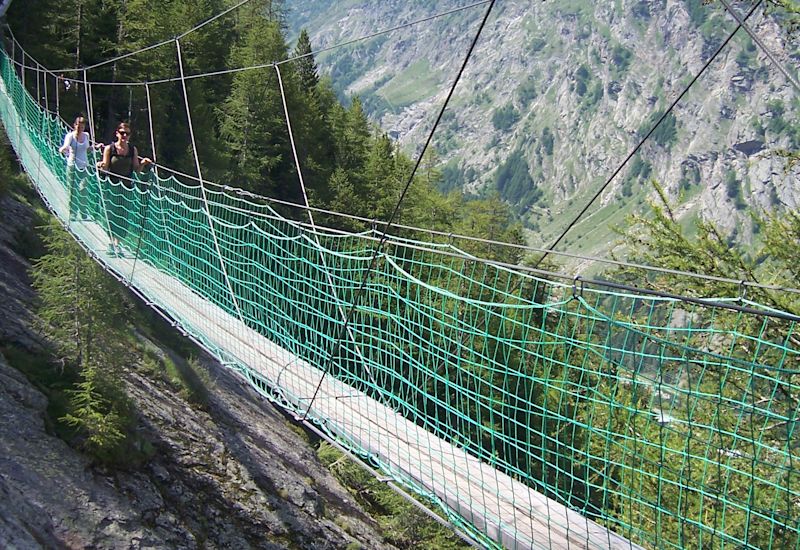 Hängebrücke Saas-Allmagell - Almagellerhorn, Erlebnisweg Saas-Almagell, Valais Wallis Schweiz