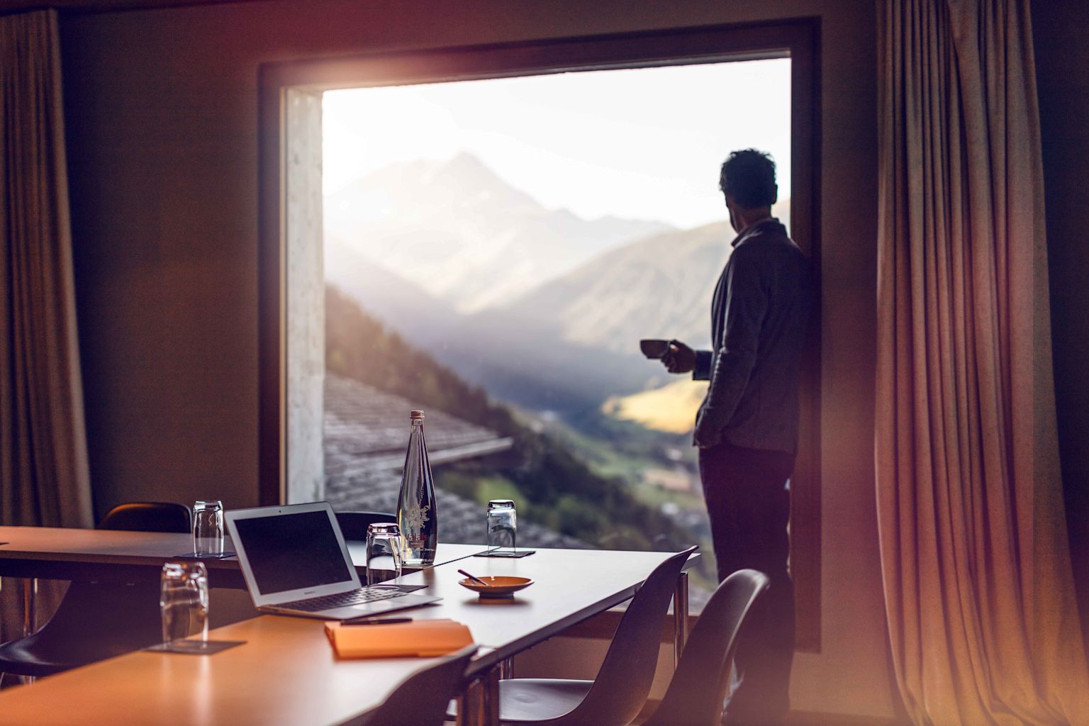 Montagne alternative, pays du st-bernard, commeire, valais