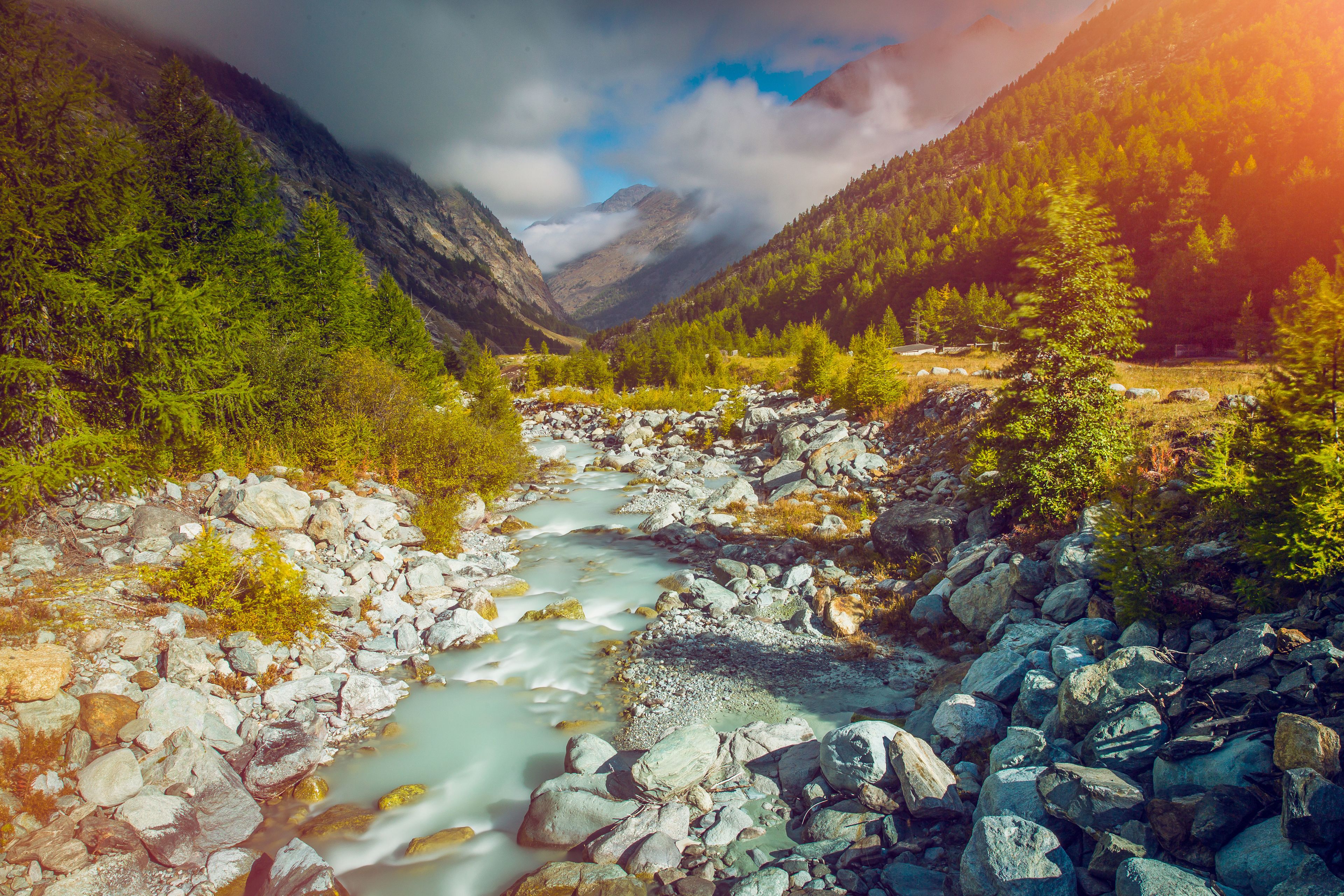 La Saaser Vispa ondule pour réjoindre la vallée