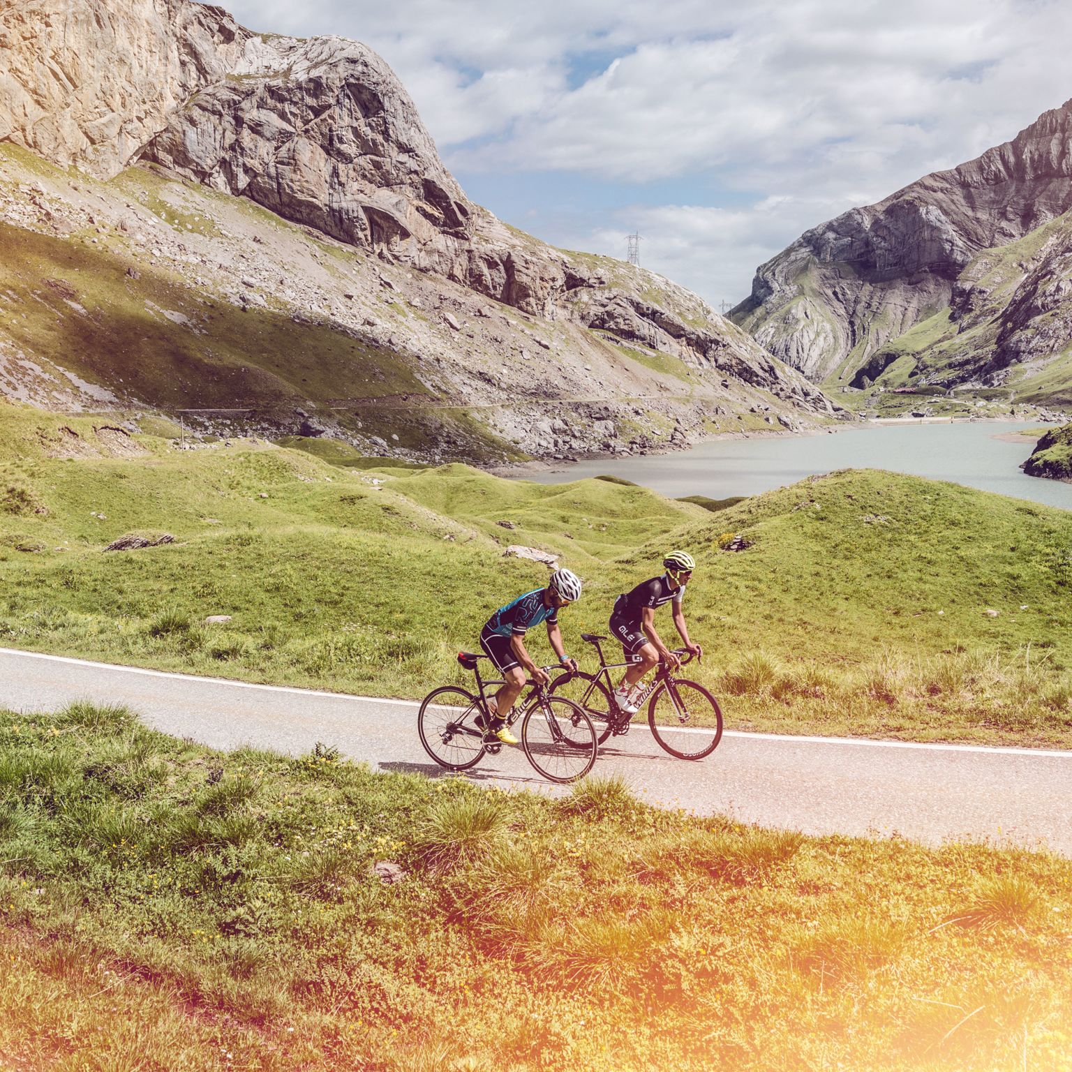 Bike guide with his student on the Sanetsch road Valais Wallis Schweiz Switzerland Suisse