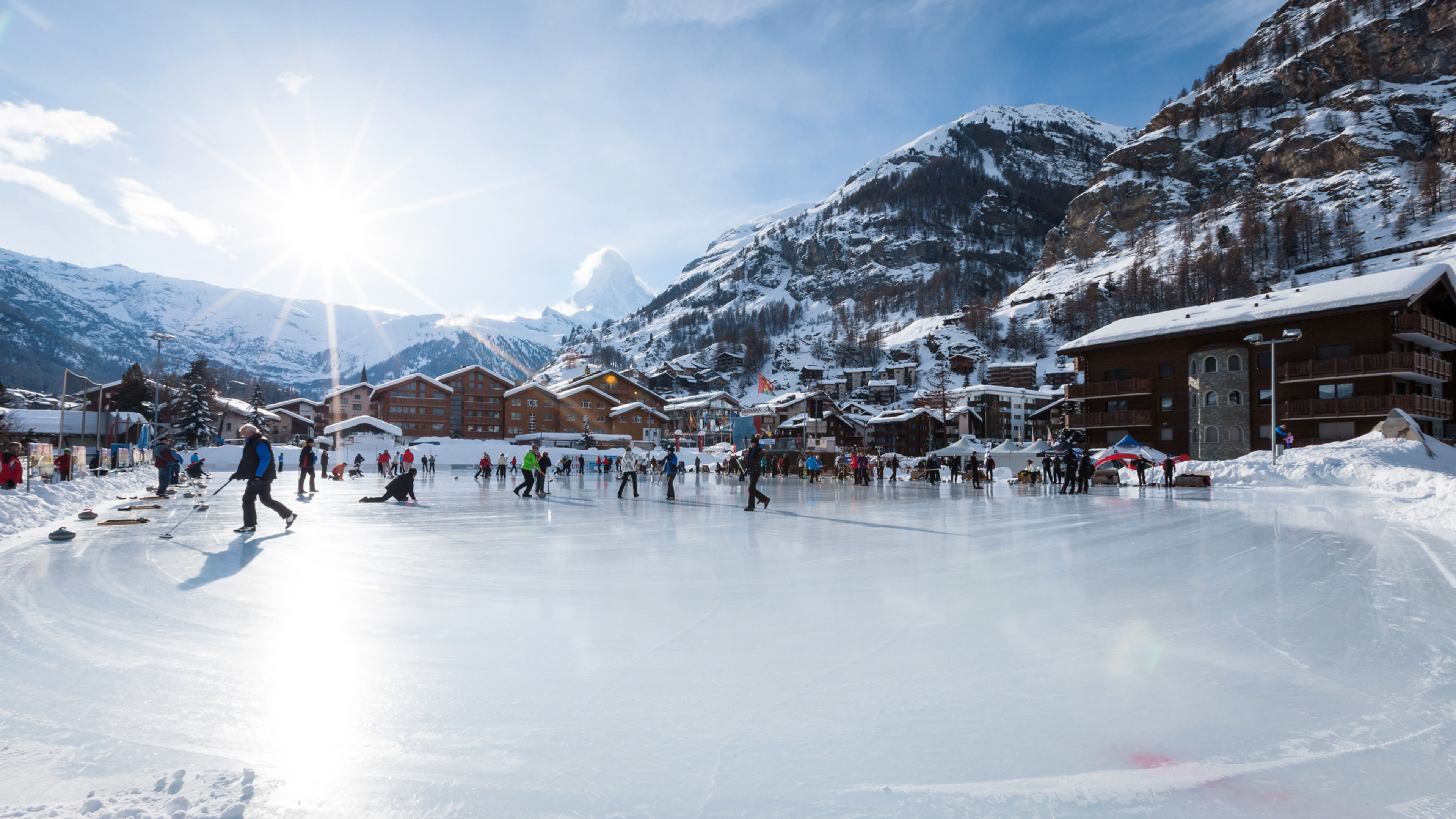 Patinoire naturelle à Zermatt, Valais