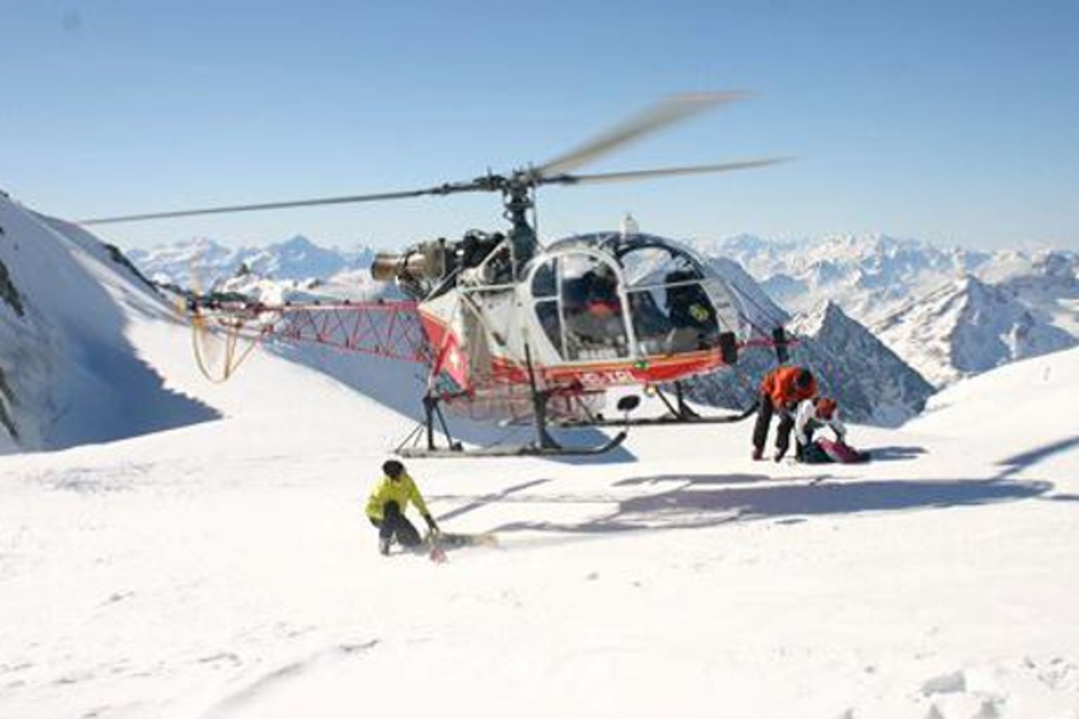 AlpEmotion organizes your outdoor holidays and escorts you in Valais, Valais