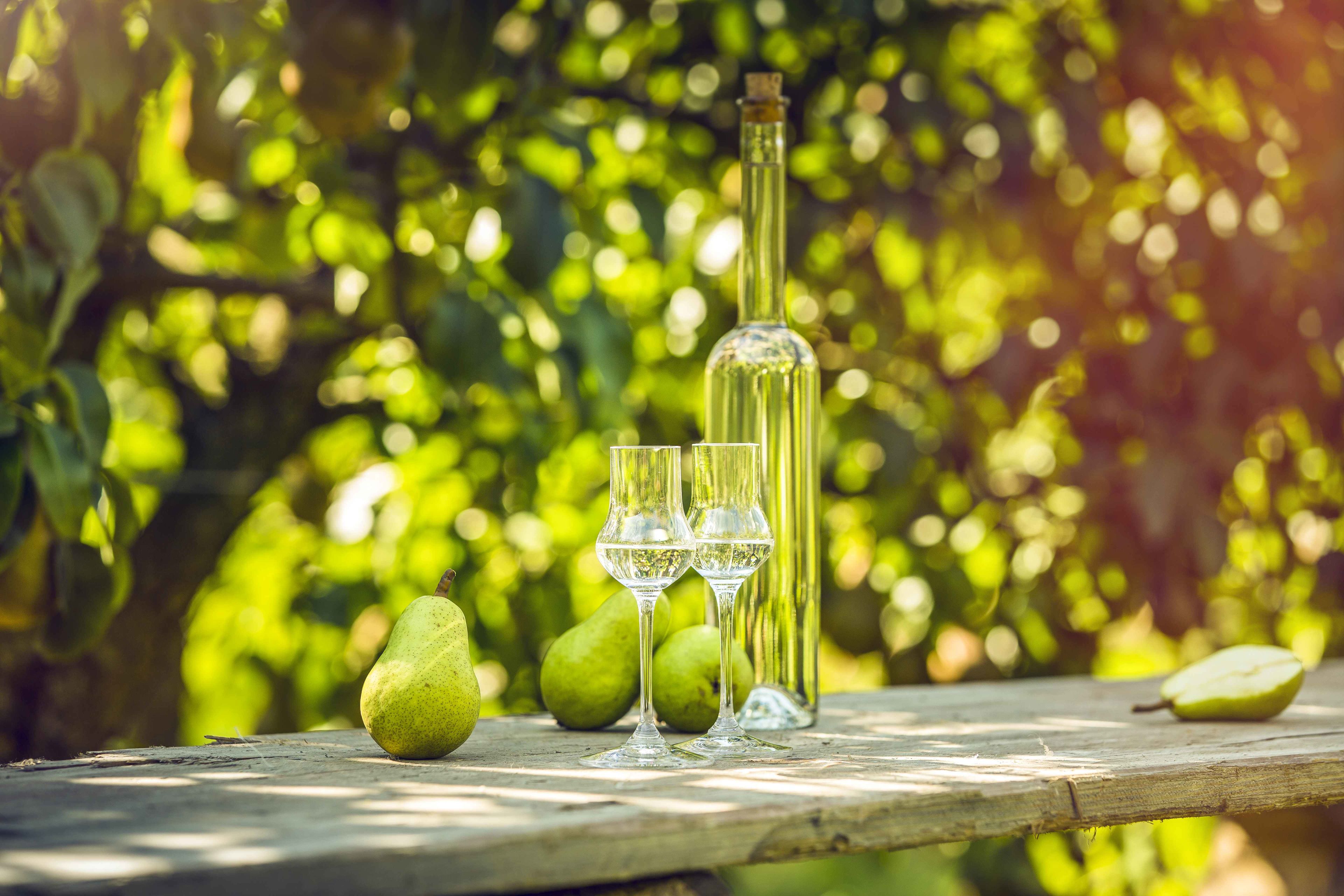 The pears are distilled and transformed into Williamine eau-de-vie. Valais Wallis Schweiz Suisse