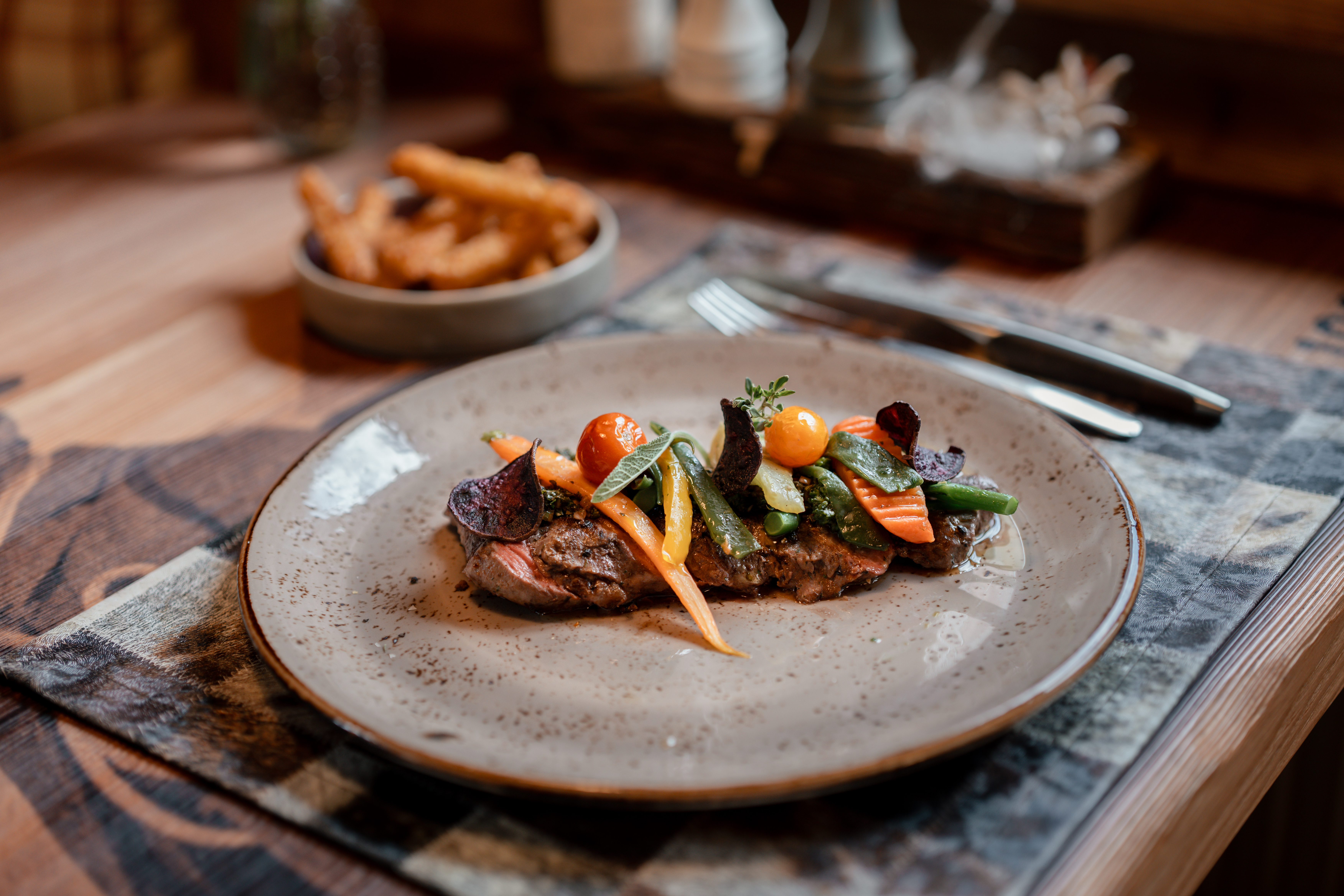 Gros plan sur un délicieux plat au restaurant Moosalp sur les pistes de ski, Valais