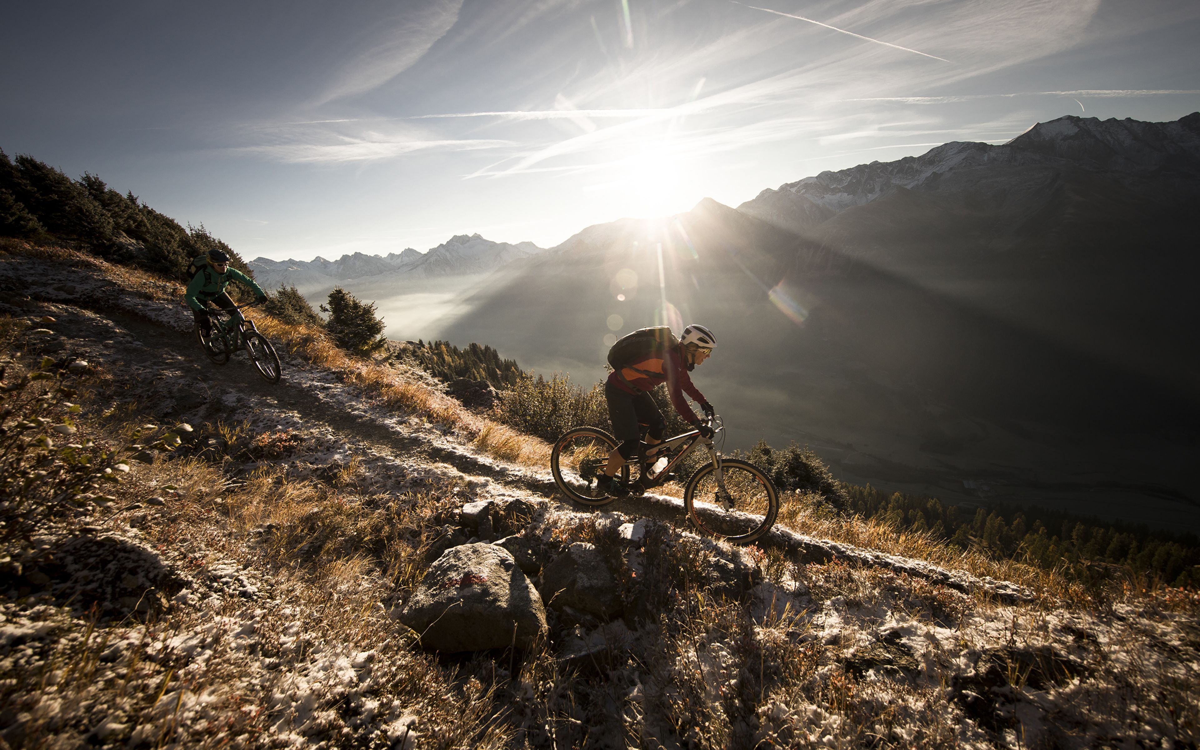 Mountainbiker on the Stoneman Glaciara route, Valais