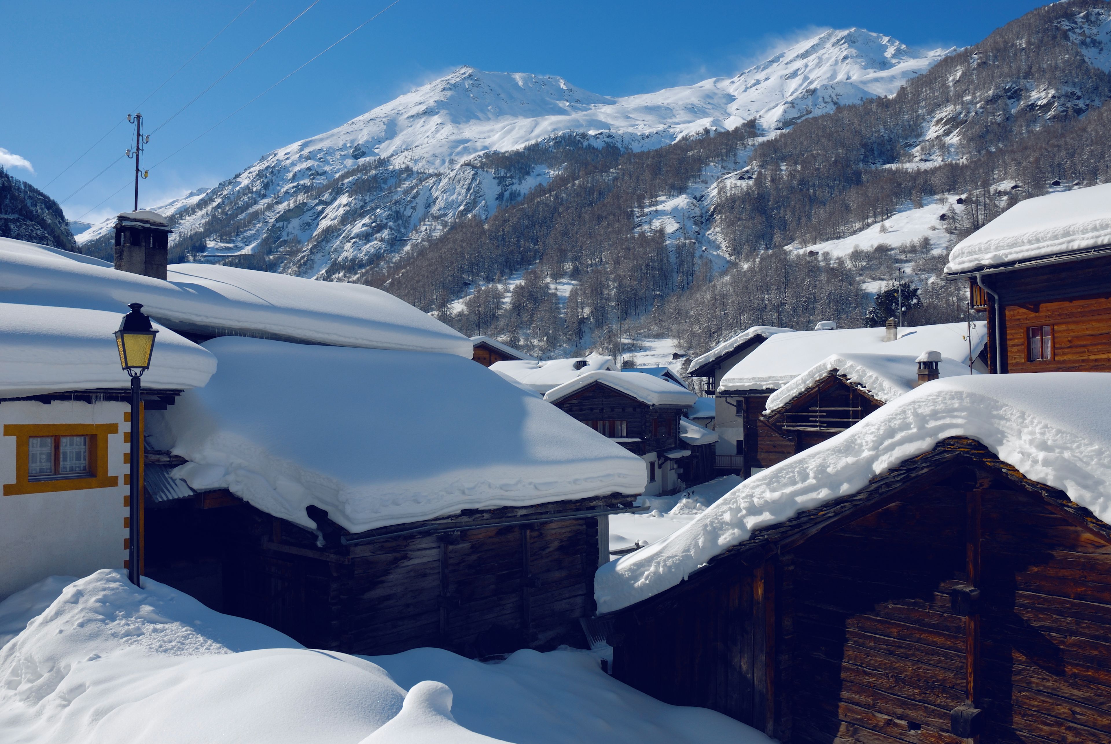 Village Les Haudères en hiver, Valais