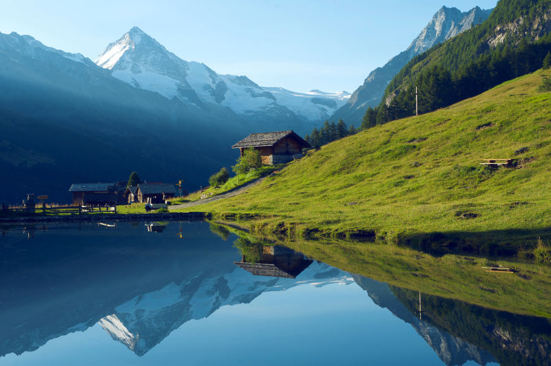 Lac d'Arbey in Evolene, Chalet at the border of a mountain lake, Valais