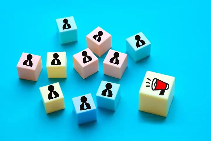 Customer Engagement: Top 6 Trends (+ Best Practices)