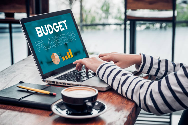How to Determine the Right Social Media Budget