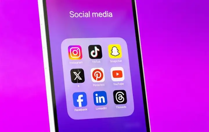 How To Manage Multiple Social Media Accounts Without A Large Team