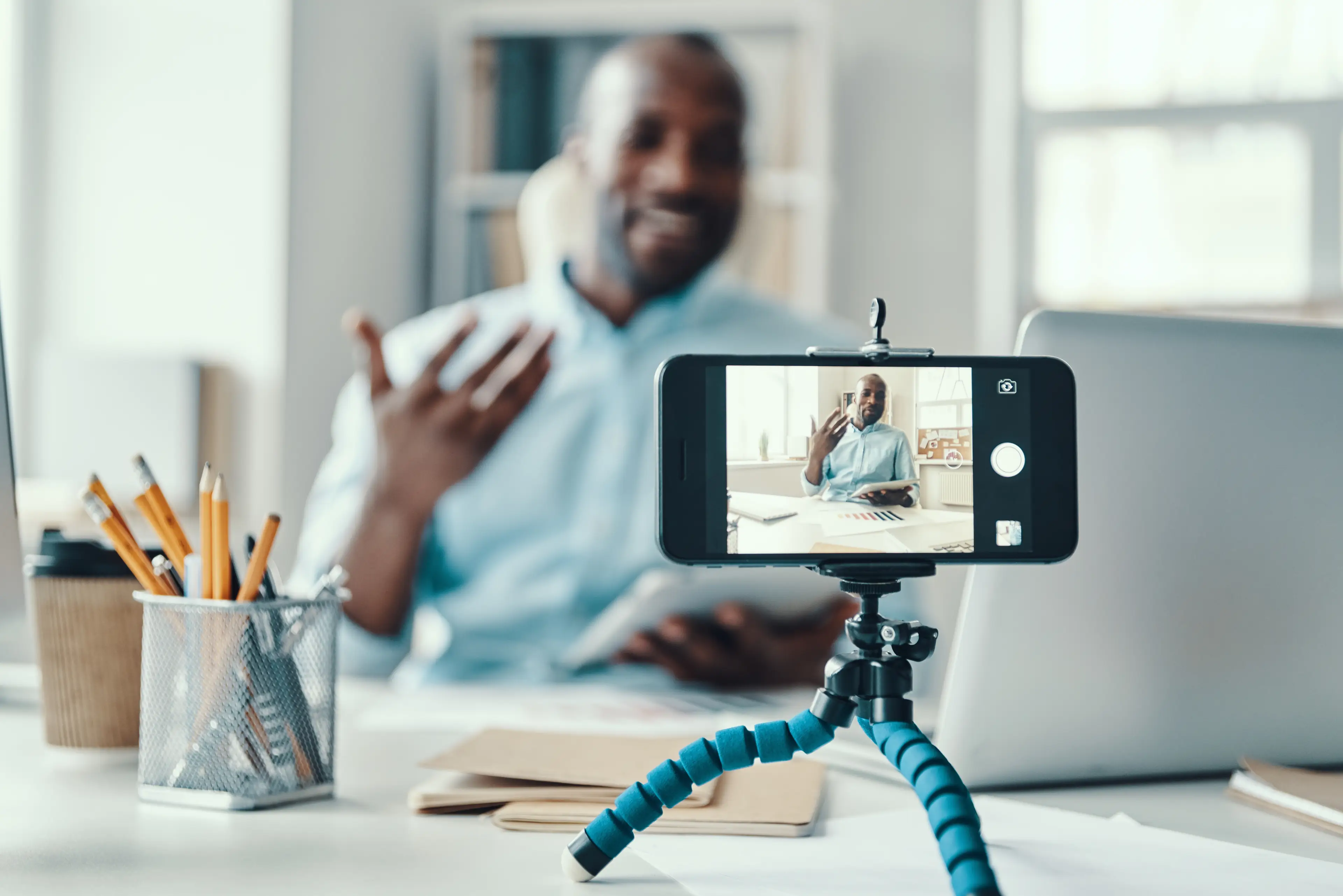 How to Use Live Streaming on Social Media Effectively 