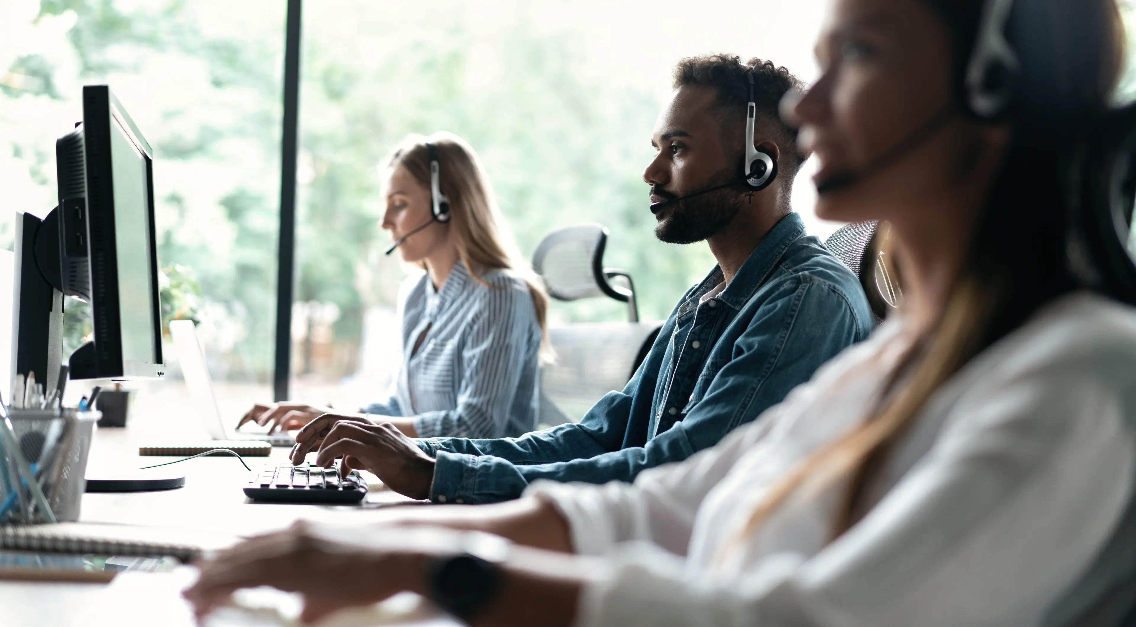 Call Center Outsourcing: A Detailed Guide for 2024